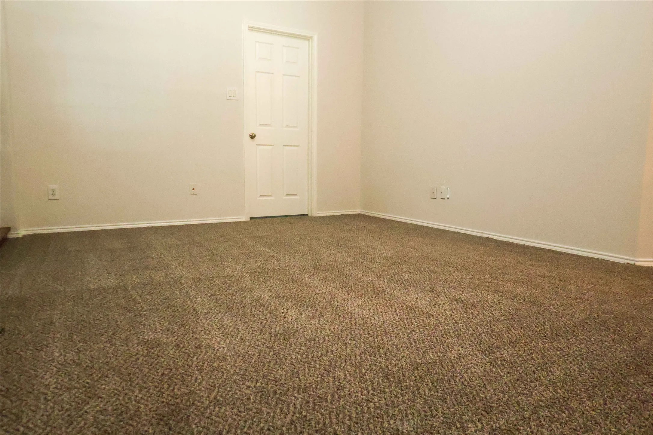 Single Family Residence For Rent in Denton County , 12355 Ducks Landing, Frisco, Texas 75033, 4 Bedroom, 3 Bathroom, 2 Garage spaces, 2,651 Sqft, built in 2006, mls#21314493, Real Estate Agent in Frisco, Homes For Rent in Denton county, Homes For Rent in Frisco, Realtor in Frisco Texas, Real Estate Brokerage Independent Realty Texas, Luminita Cordes Realtor