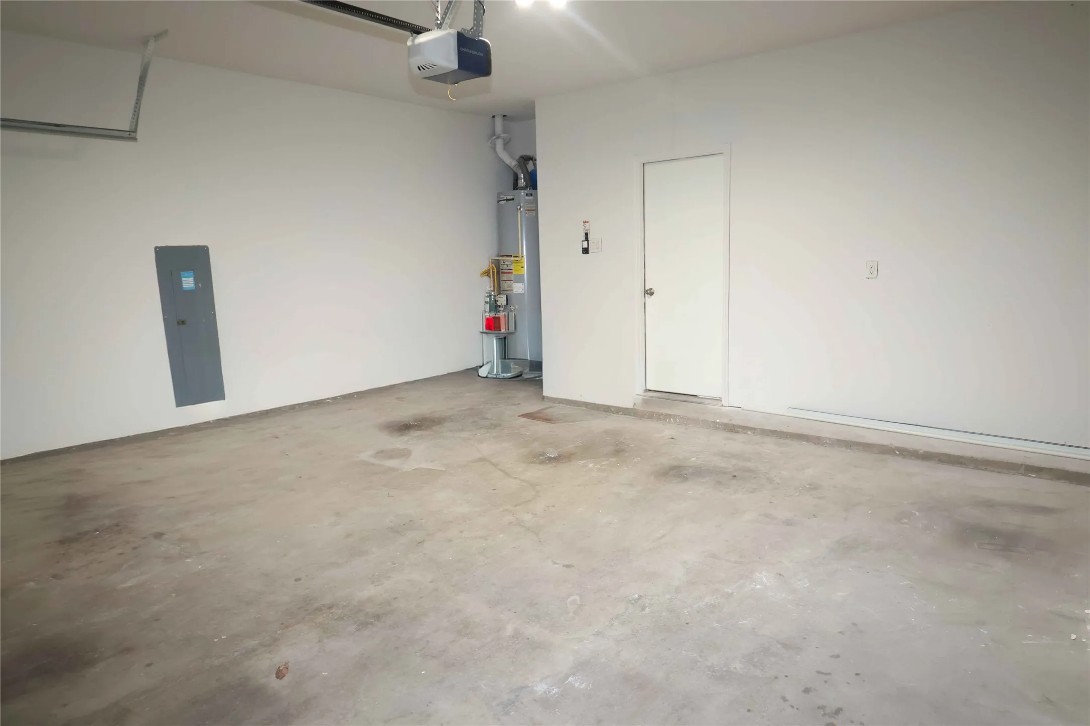 Single Family Residence For Rent in Denton County , 12355 Ducks Landing, Frisco, Texas 75033, 4 Bedroom, 3 Bathroom, 2 Garage spaces, 2,651 Sqft, built in 2006, mls#21314493, Real Estate Agent in Frisco, Homes For Rent in Denton county, Homes For Rent in Frisco, Realtor in Frisco Texas, Real Estate Brokerage Independent Realty Texas, Luminita Cordes Realtor