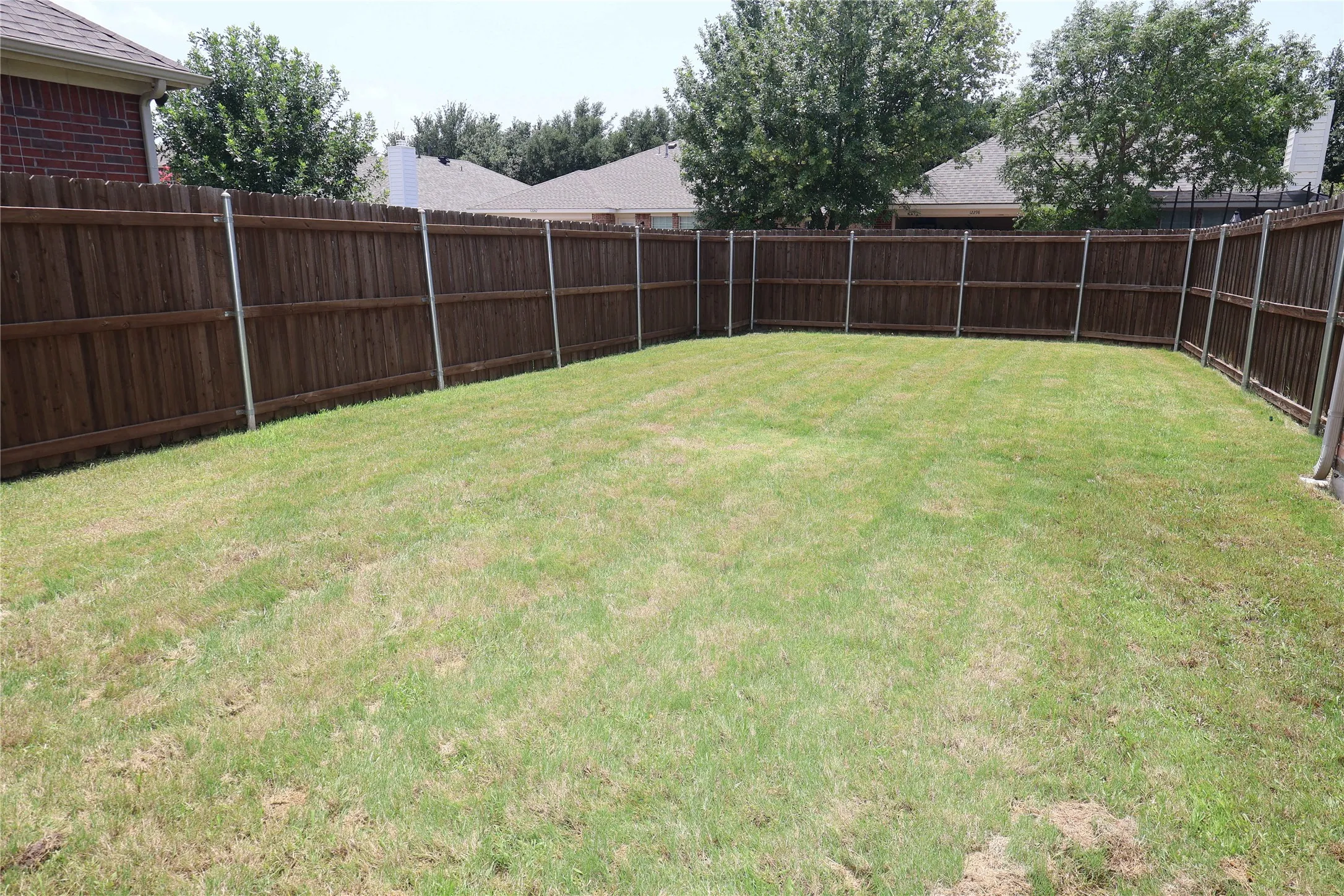 Single Family Residence For Rent in Denton County , 12355 Ducks Landing, Frisco, Texas 75033, 4 Bedroom, 3 Bathroom, 2 Garage spaces, 2,651 Sqft, built in 2006, mls#21314493, Real Estate Agent in Frisco, Homes For Rent in Denton county, Homes For Rent in Frisco, Realtor in Frisco Texas, Real Estate Brokerage Independent Realty Texas, Luminita Cordes Realtor