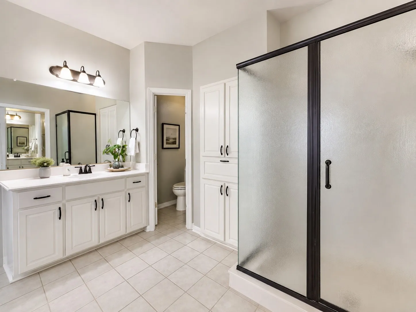 Single Family Residence For Sale in Denton County , 3100 Green Hollow Court, Highland Village, Texas 75077, 5 Bedroom, 4 Bathroom, 3 Garage spaces, 3,044 Sqft, built in 1996, mls#21310753, Real Estate Agent in Highland Village, Homes For Sale in Denton county, Homes For Sale in Highland Village, Realtor in Highland Village Texas, Real Estate Brokerage Independent Realty Texas, Luminita Cordes Realtor