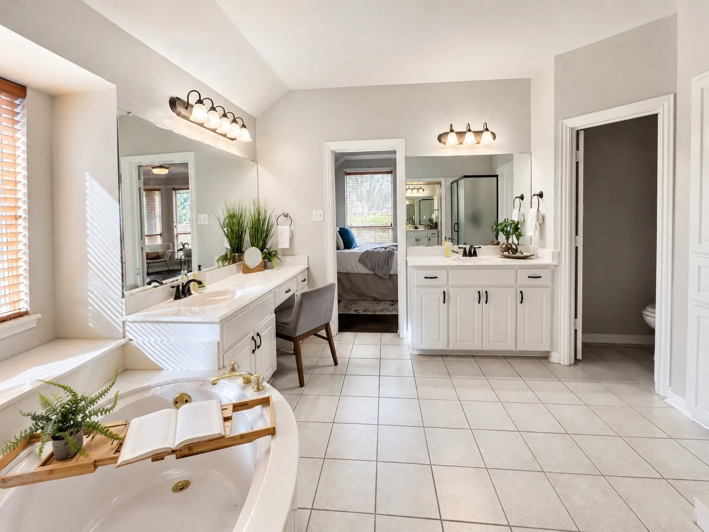 Single Family Residence For Sale in Denton County , 3100 Green Hollow Court, Highland Village, Texas 75077, 5 Bedroom, 4 Bathroom, 3 Garage spaces, 3,044 Sqft, built in 1996, mls#21310753, Real Estate Agent in Highland Village, Homes For Sale in Denton county, Homes For Sale in Highland Village, Realtor in Highland Village Texas, Real Estate Brokerage Independent Realty Texas, Luminita Cordes Realtor
