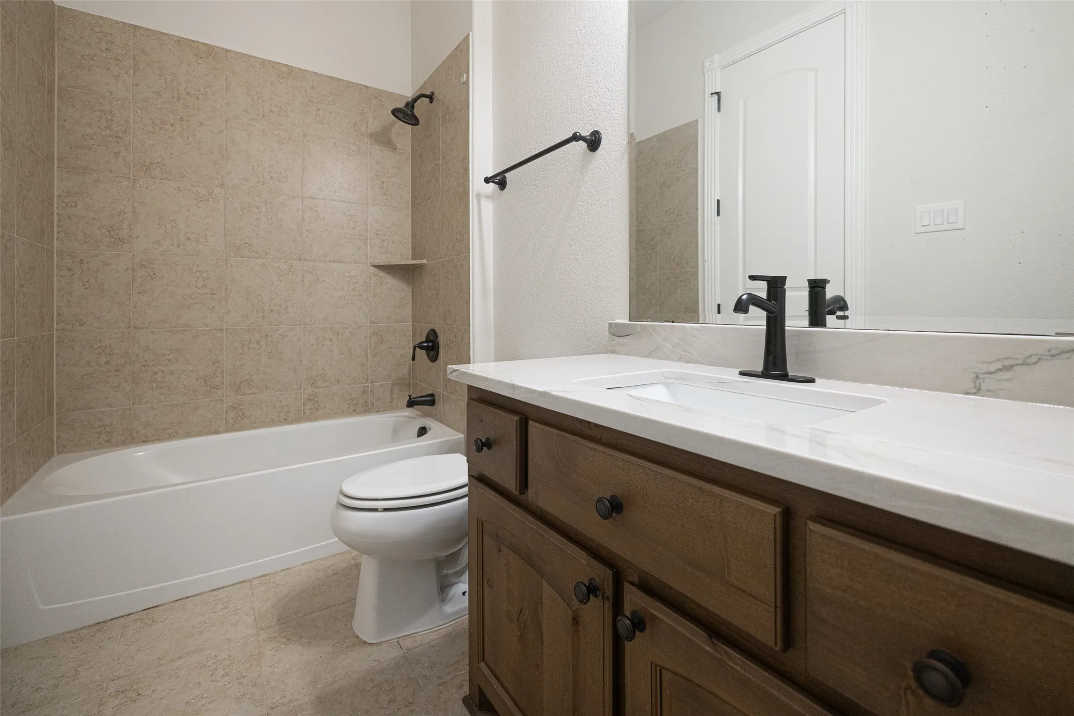 Single Family Residence For Sale in Tarrant County , 812 Glen Abbey Drive, Southlake, Texas 76092, 5 Bedroom, 6 Bathroom, 3 Garage spaces, 5,938 Sqft, built in 2013, mls#21314125, Real Estate Agent in Southlake, Homes For Sale in Tarrant county, Homes For Sale in Southlake, Realtor in Southlake Texas, Real Estate Brokerage Independent Realty Texas, Luminita Cordes Realtor