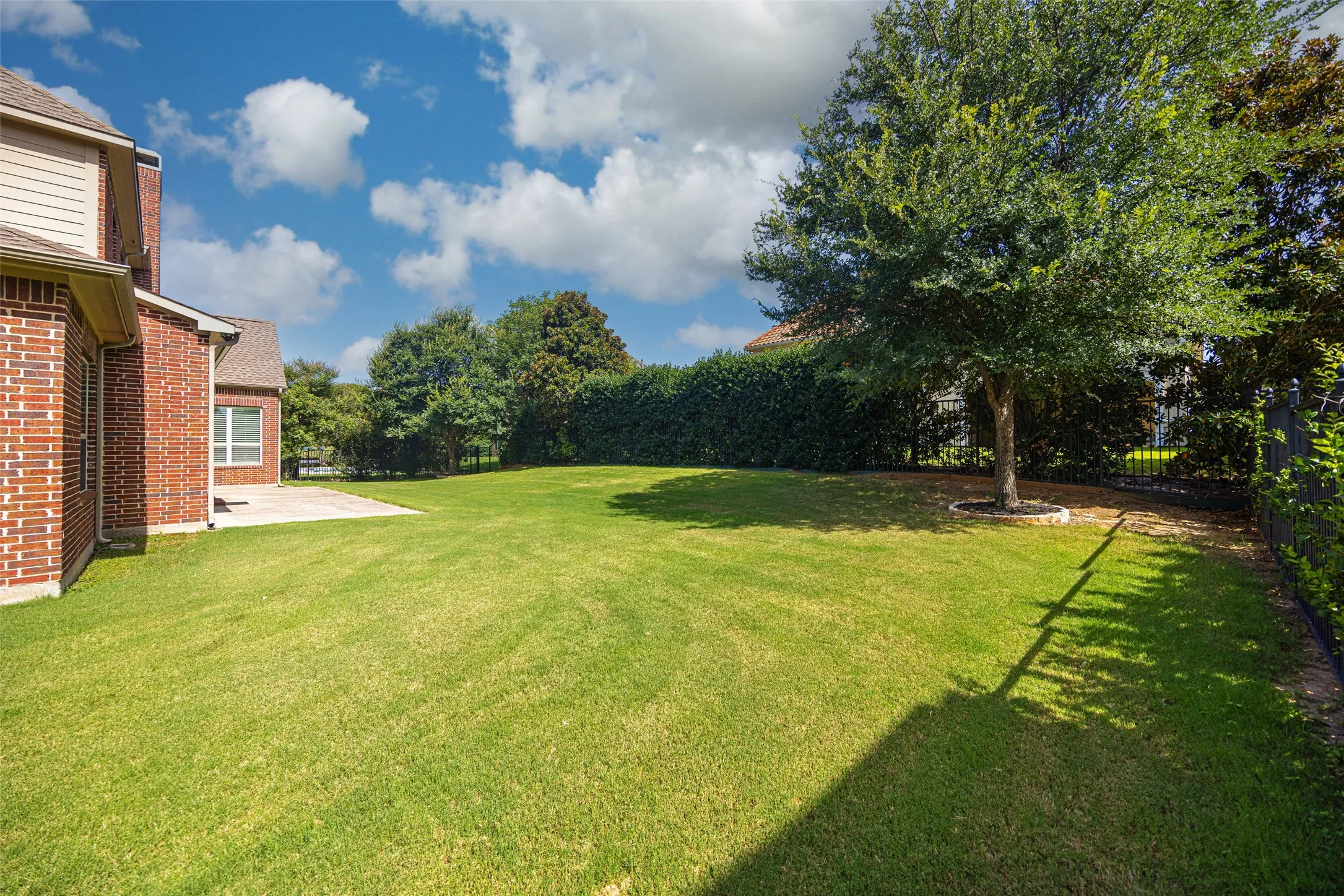 Single Family Residence For Sale in Tarrant County , 812 Glen Abbey Drive, Southlake, Texas 76092, 5 Bedroom, 6 Bathroom, 3 Garage spaces, 5,938 Sqft, built in 2013, mls#21314125, Real Estate Agent in Southlake, Homes For Sale in Tarrant county, Homes For Sale in Southlake, Realtor in Southlake Texas, Real Estate Brokerage Independent Realty Texas, Luminita Cordes Realtor