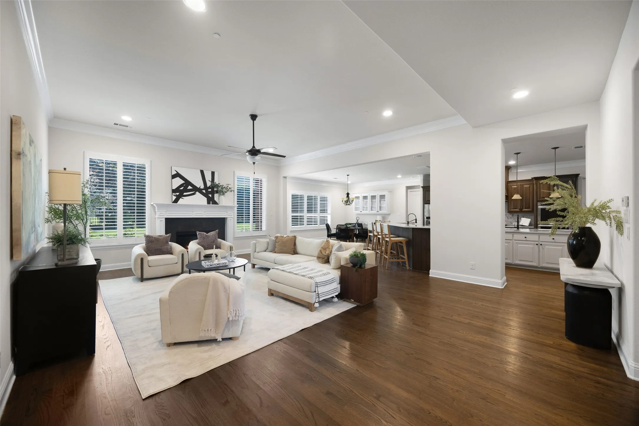 Single Family Residence For Sale in Tarrant County , 812 Glen Abbey Drive, Southlake, Texas 76092, 5 Bedroom, 6 Bathroom, 3 Garage spaces, 5,938 Sqft, built in 2013, mls#21314125, Real Estate Agent in Southlake, Homes For Sale in Tarrant county, Homes For Sale in Southlake, Realtor in Southlake Texas, Real Estate Brokerage Independent Realty Texas, Luminita Cordes Realtor