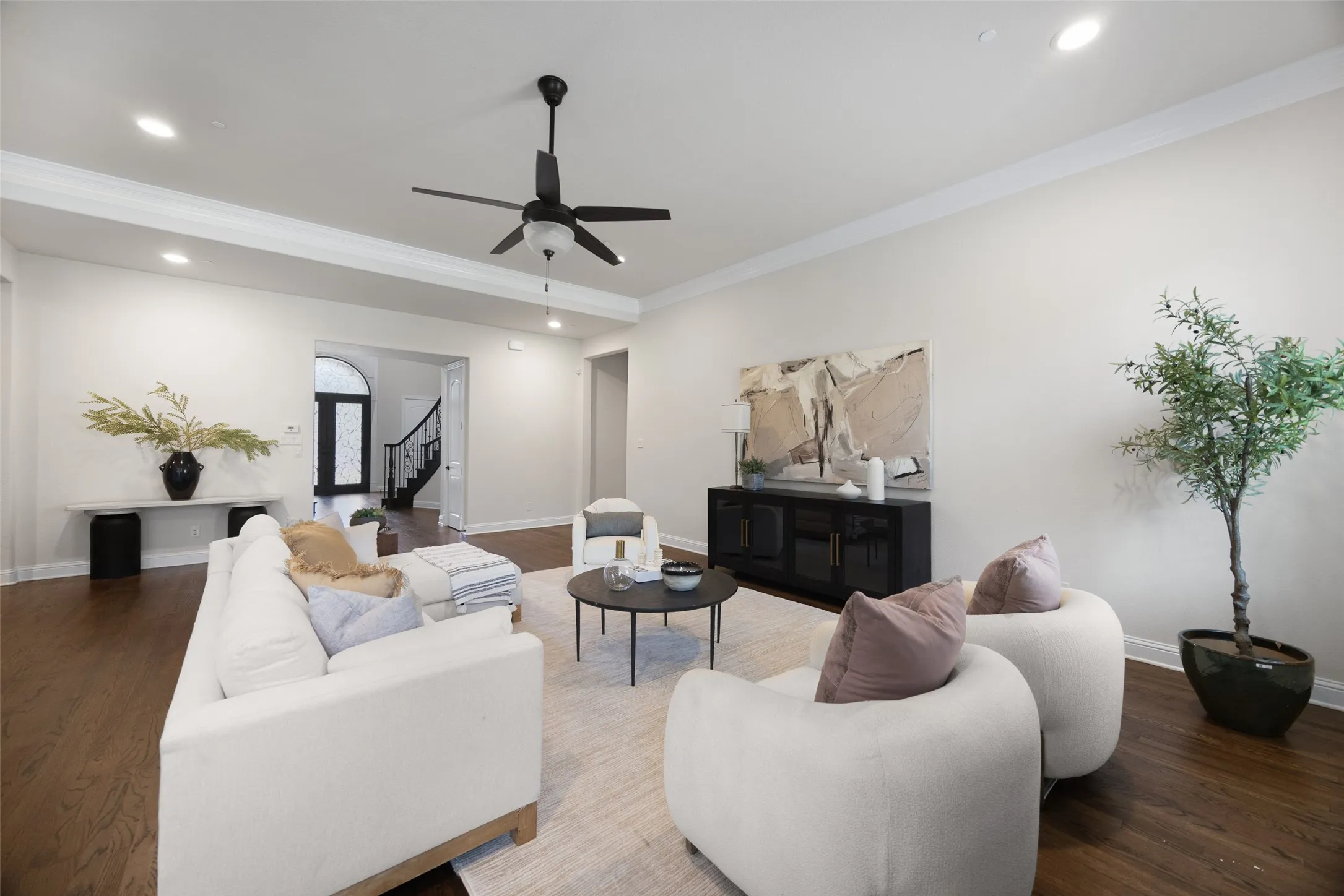 Single Family Residence For Sale in Tarrant County , 812 Glen Abbey Drive, Southlake, Texas 76092, 5 Bedroom, 6 Bathroom, 3 Garage spaces, 5,938 Sqft, built in 2013, mls#21314125, Real Estate Agent in Southlake, Homes For Sale in Tarrant county, Homes For Sale in Southlake, Realtor in Southlake Texas, Real Estate Brokerage Independent Realty Texas, Luminita Cordes Realtor