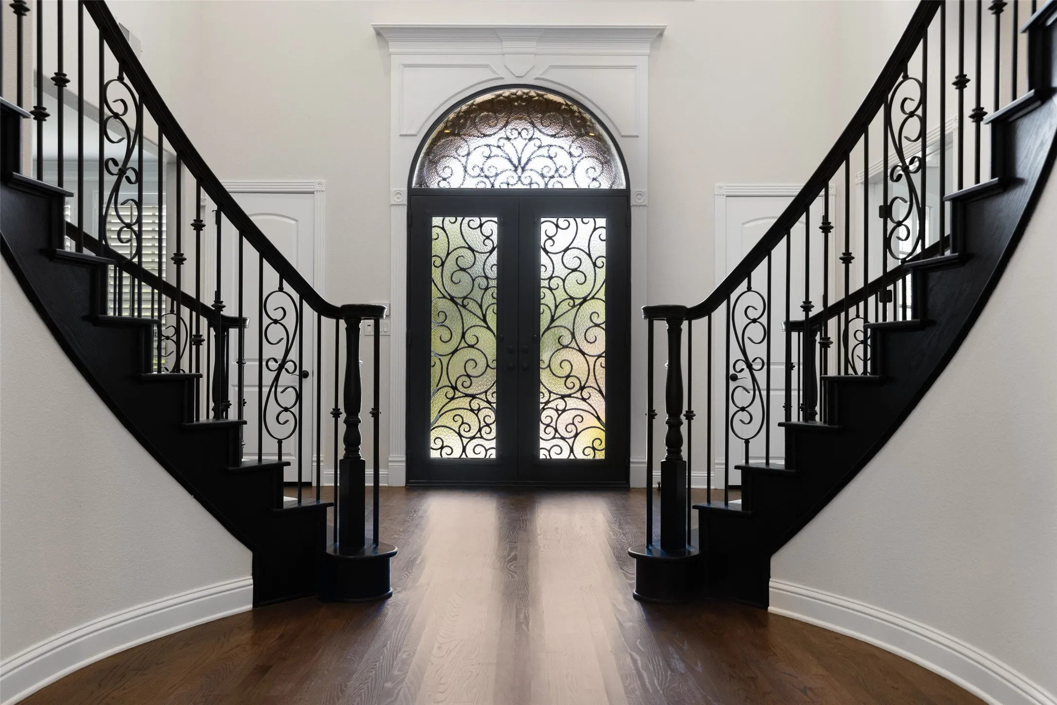 Single Family Residence For Sale in Tarrant County , 812 Glen Abbey Drive, Southlake, Texas 76092, 5 Bedroom, 6 Bathroom, 3 Garage spaces, 5,938 Sqft, built in 2013, mls#21314125, Real Estate Agent in Southlake, Homes For Sale in Tarrant county, Homes For Sale in Southlake, Realtor in Southlake Texas, Real Estate Brokerage Independent Realty Texas, Luminita Cordes Realtor