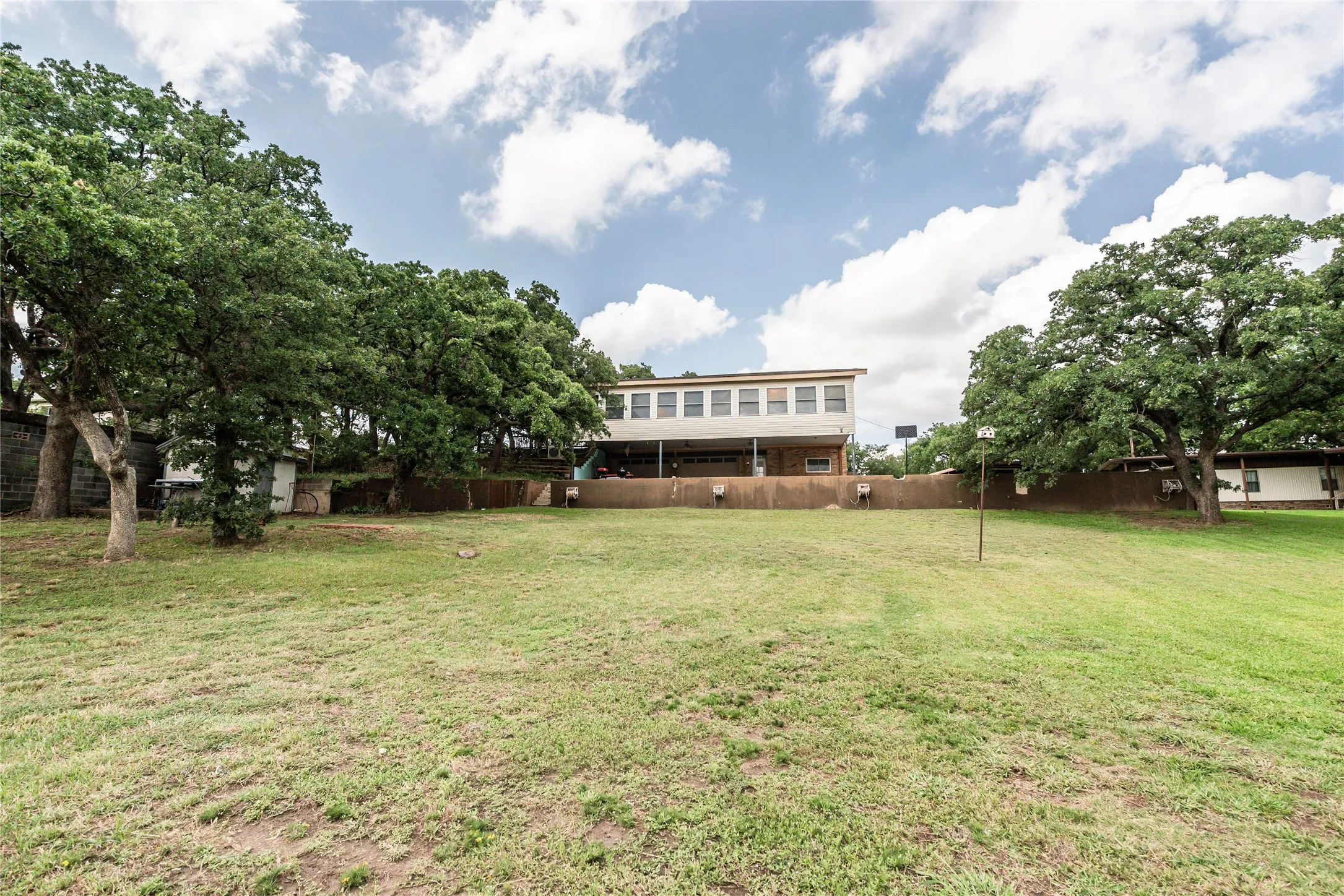 Single Family Residence For Sale in Montague County , 2255 Casino Road, Nocona, Texas 76255, 4 Bedrooms, 1 Bathroom, 2 Garage spaces, 2,240 Sqft, built in 1985, Price $550,000, mls#21314507, Real Estate Agent in Nocona, Homes For Sale in Montague county, Homes For Sale in Nocona, Realtor in Nocona Texas, Real Estate Brokerage Independent Realty Texas, Luminita Cordes Realtor