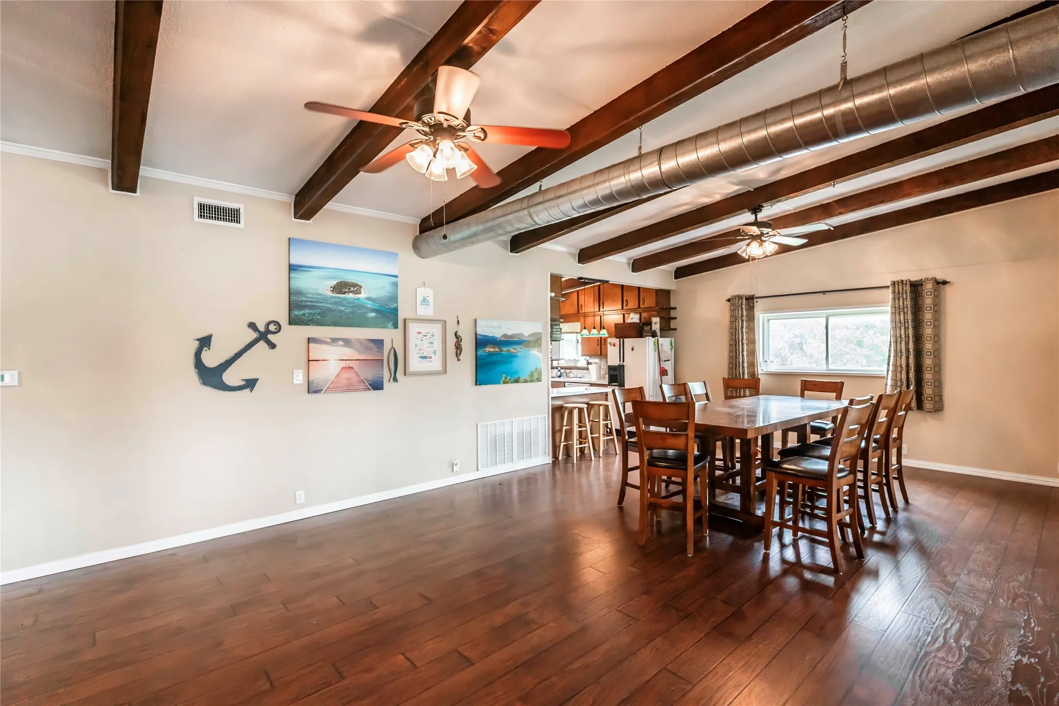 Single Family Residence For Sale in Montague County , 2255 Casino Road, Nocona, Texas 76255, 4 Bedrooms, 1 Bathroom, 2 Garage spaces, 2,240 Sqft, built in 1985, Price $550,000, mls#21314507, Real Estate Agent in Nocona, Homes For Sale in Montague county, Homes For Sale in Nocona, Realtor in Nocona Texas, Real Estate Brokerage Independent Realty Texas, Luminita Cordes Realtor