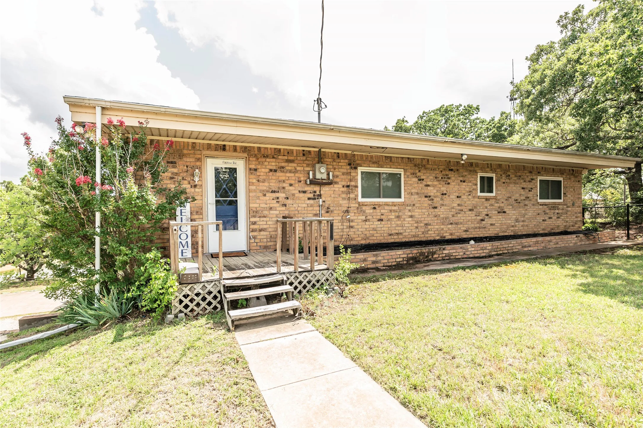 Single Family Residence For Sale in Montague County , 2255 Casino Road, Nocona, Texas 76255, 4 Bedrooms, 1 Bathroom, 2 Garage spaces, 2,240 Sqft, built in 1985, Price $550,000, mls#21314507, Real Estate Agent in Nocona, Homes For Sale in Montague county, Homes For Sale in Nocona, Realtor in Nocona Texas, Real Estate Brokerage Independent Realty Texas, Luminita Cordes Realtor
