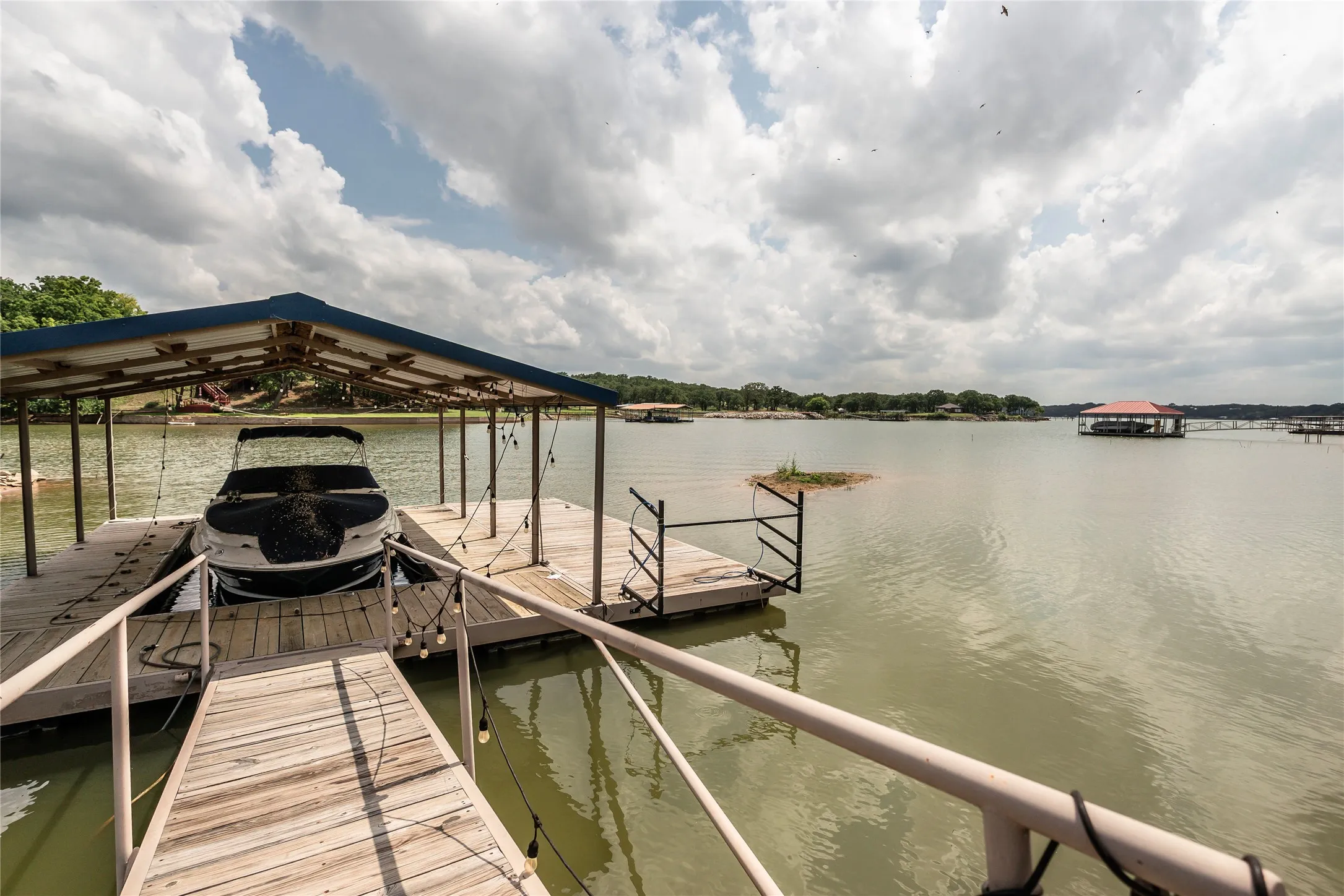 Single Family Residence For Sale in Montague County , 2255 Casino Road, Nocona, Texas 76255, 4 Bedrooms, 1 Bathroom, 2 Garage spaces, 2,240 Sqft, built in 1985, Price $550,000, mls#21314507, Real Estate Agent in Nocona, Homes For Sale in Montague county, Homes For Sale in Nocona, Realtor in Nocona Texas, Real Estate Brokerage Independent Realty Texas, Luminita Cordes Realtor