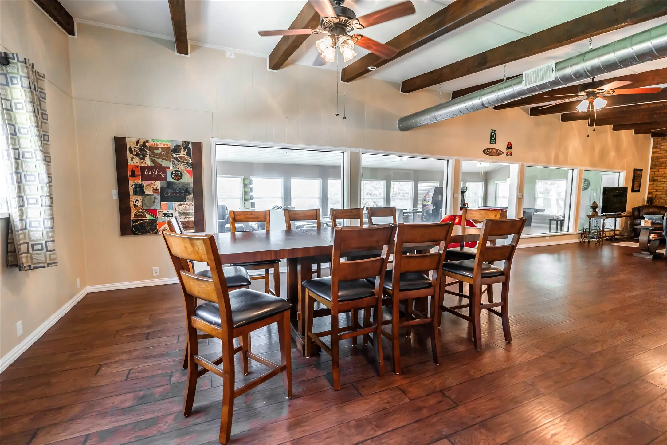 Single Family Residence For Sale in Montague County , 2255 Casino Road, Nocona, Texas 76255, 4 Bedrooms, 1 Bathroom, 2 Garage spaces, 2,240 Sqft, built in 1985, Price $550,000, mls#21314507, Real Estate Agent in Nocona, Homes For Sale in Montague county, Homes For Sale in Nocona, Realtor in Nocona Texas, Real Estate Brokerage Independent Realty Texas, Luminita Cordes Realtor