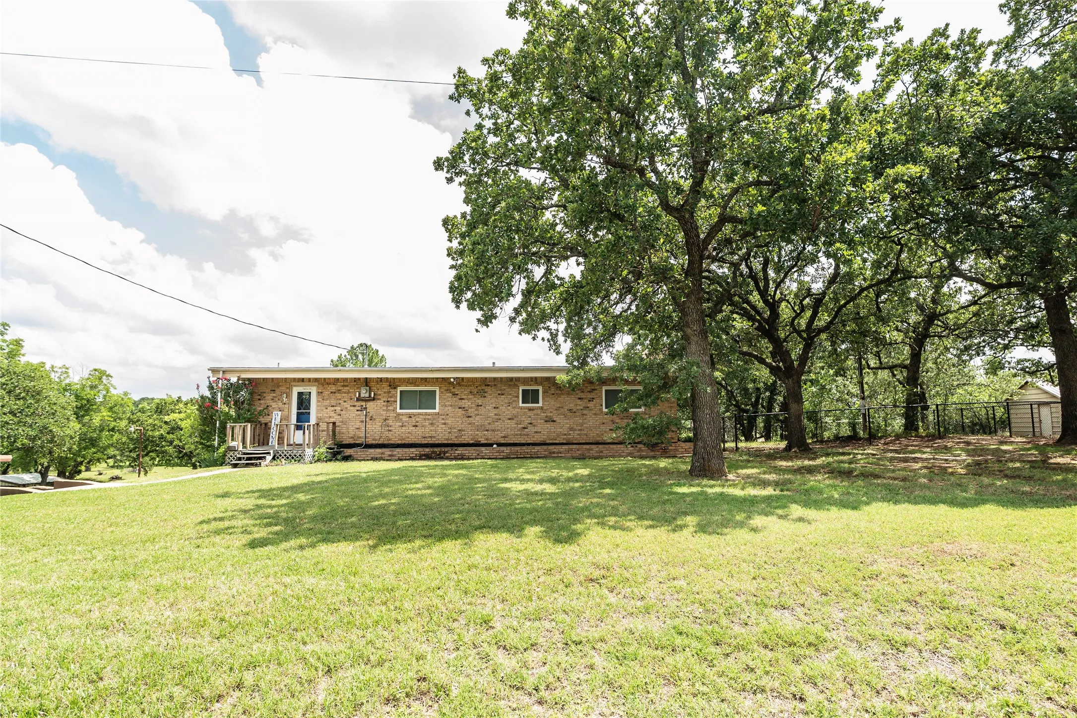 Single Family Residence For Sale in Montague County , 2255 Casino Road, Nocona, Texas 76255, 4 Bedrooms, 1 Bathroom, 2 Garage spaces, 2,240 Sqft, built in 1985, Price $550,000, mls#21314507, Real Estate Agent in Nocona, Homes For Sale in Montague county, Homes For Sale in Nocona, Realtor in Nocona Texas, Real Estate Brokerage Independent Realty Texas, Luminita Cordes Realtor