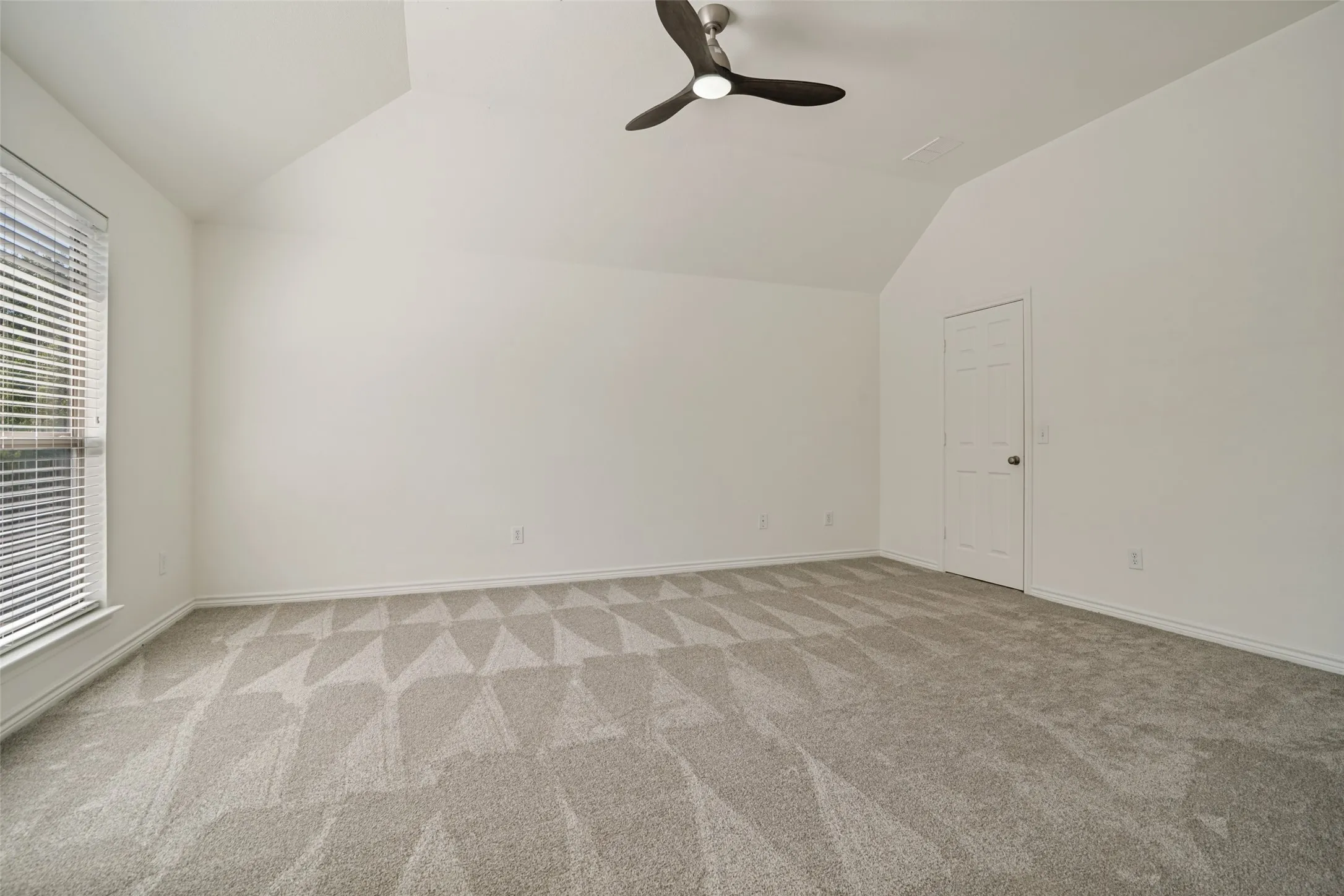 Single Family Residence For Sale in Collin County , 1516 Cedar Grove Court, Allen, Texas 75002, 5 Bedroom, 3 Bathroom, 2 Garage spaces, 2,561 Sqft, built in 2005, mls#21303122, Real Estate Agent in Allen, Homes For Sale in Collin county, Homes For Sale in Allen, Realtor in Allen Texas, Real Estate Brokerage Independent Realty Texas, Luminita Cordes Realtor