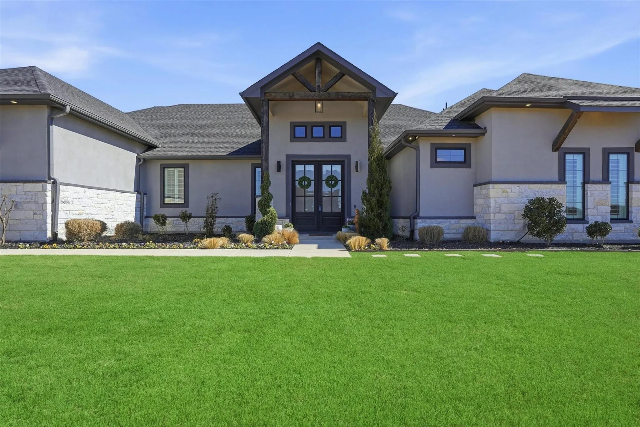 Single Family Residence For Sale in Johnson County , 6308 Vega Road, Godley, Texas 76044, 3 Bedroom, 3 Bathroom, 3 Garage spaces, 3,221 Sqft, built in 2022, mls#21310807, Real Estate Agent in Godley, Homes For Sale in Johnson county, Homes For Sale in Godley, Realtor in Godley Texas, Real Estate Brokerage Independent Realty Texas, Luminita Cordes Realtor