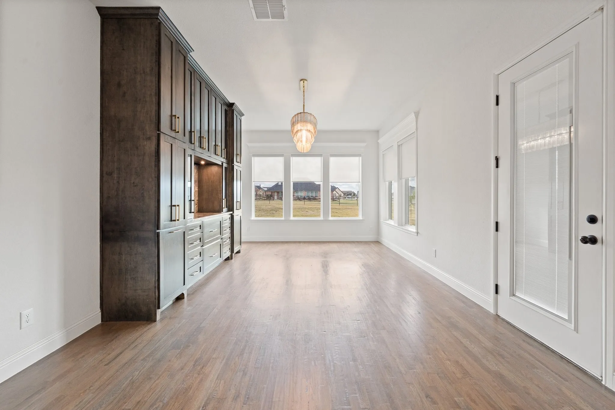 Single Family Residence For Sale in Johnson County , 6308 Vega Road, Godley, Texas 76044, 3 Bedroom, 3 Bathroom, 3 Garage spaces, 3,221 Sqft, built in 2022, mls#21310807, Real Estate Agent in Godley, Homes For Sale in Johnson county, Homes For Sale in Godley, Realtor in Godley Texas, Real Estate Brokerage Independent Realty Texas, Luminita Cordes Realtor