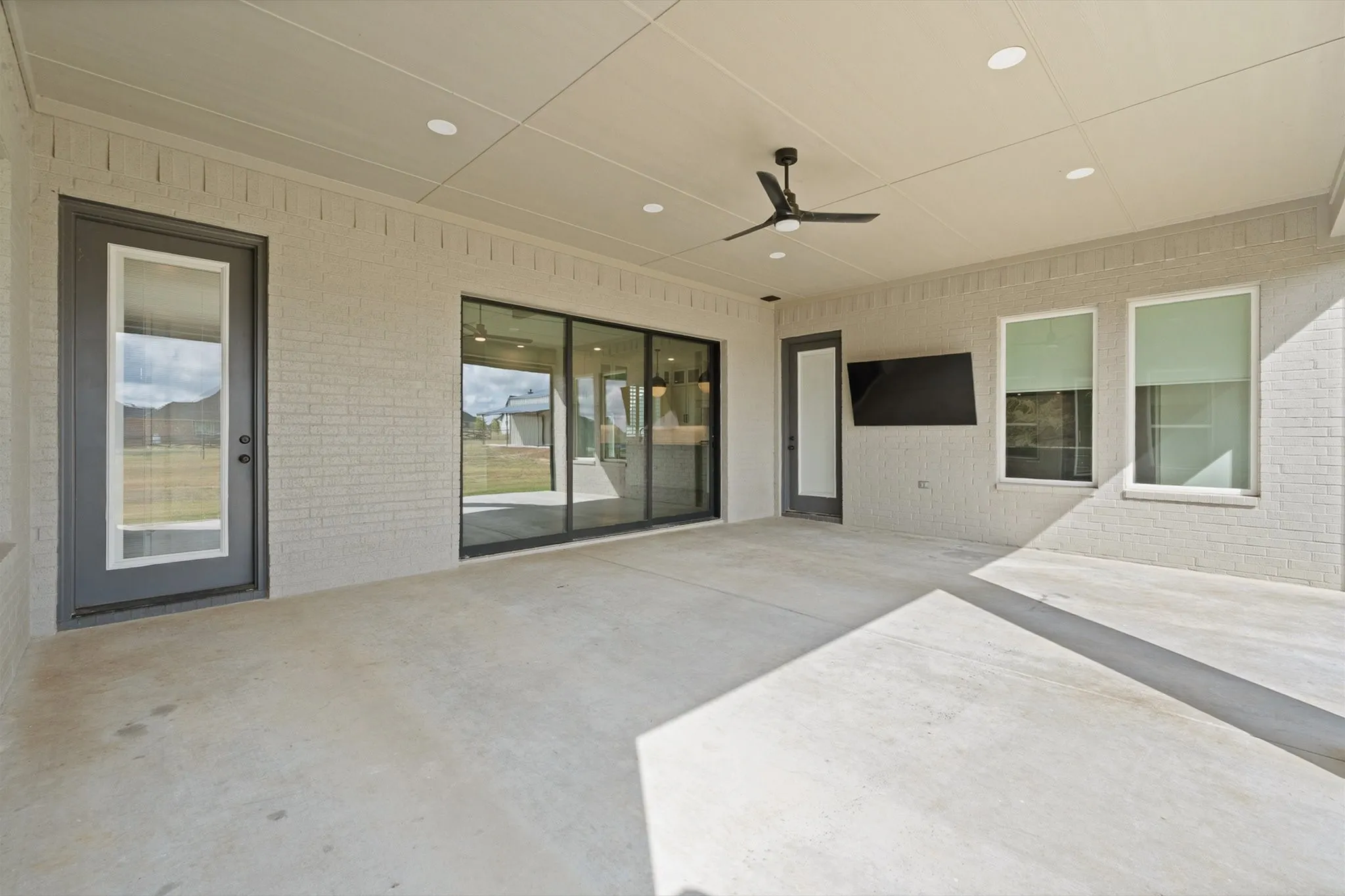 Single Family Residence For Sale in Johnson County , 6308 Vega Road, Godley, Texas 76044, 3 Bedroom, 3 Bathroom, 3 Garage spaces, 3,221 Sqft, built in 2022, mls#21310807, Real Estate Agent in Godley, Homes For Sale in Johnson county, Homes For Sale in Godley, Realtor in Godley Texas, Real Estate Brokerage Independent Realty Texas, Luminita Cordes Realtor