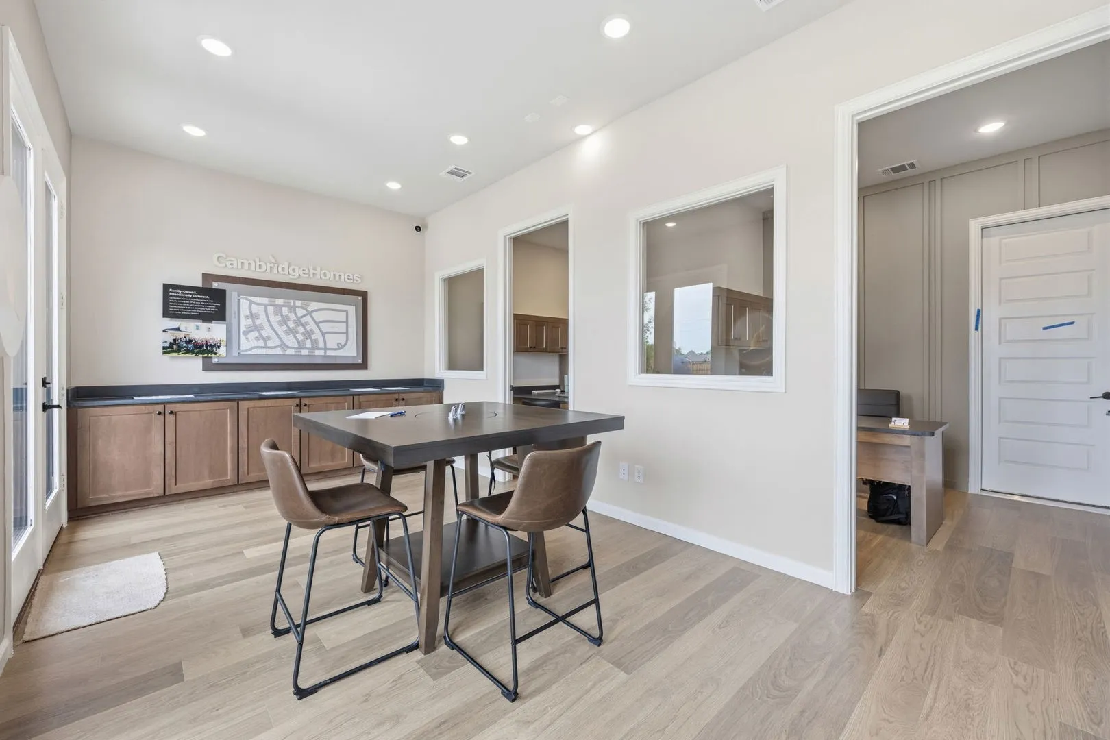 32-web-or-mls-1017-clayton-st