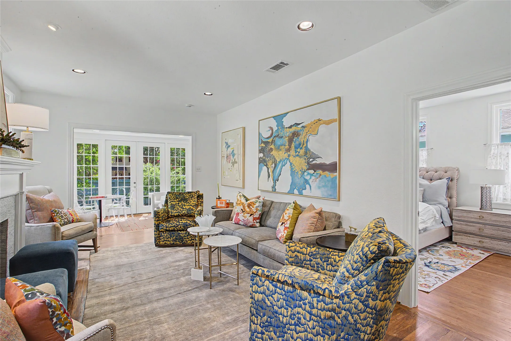 Single Family Residence For Sale in Tarrant County , 4705 El Campo Avenue, Fort Worth, Texas 76107, 2 Bedroom, 2 Bathroom, 2 Garage spaces, 1,686 Sqft, built in 1925, Price $670,000, mls#21313382, Real Estate Agent in Fort Worth, Homes For Sale in Tarrant county, Homes For Sale in Fort Worth, Realtor in Fort Worth Texas, Real Estate Brokerage Independent Realty Texas, Luminita Cordes Realtor
