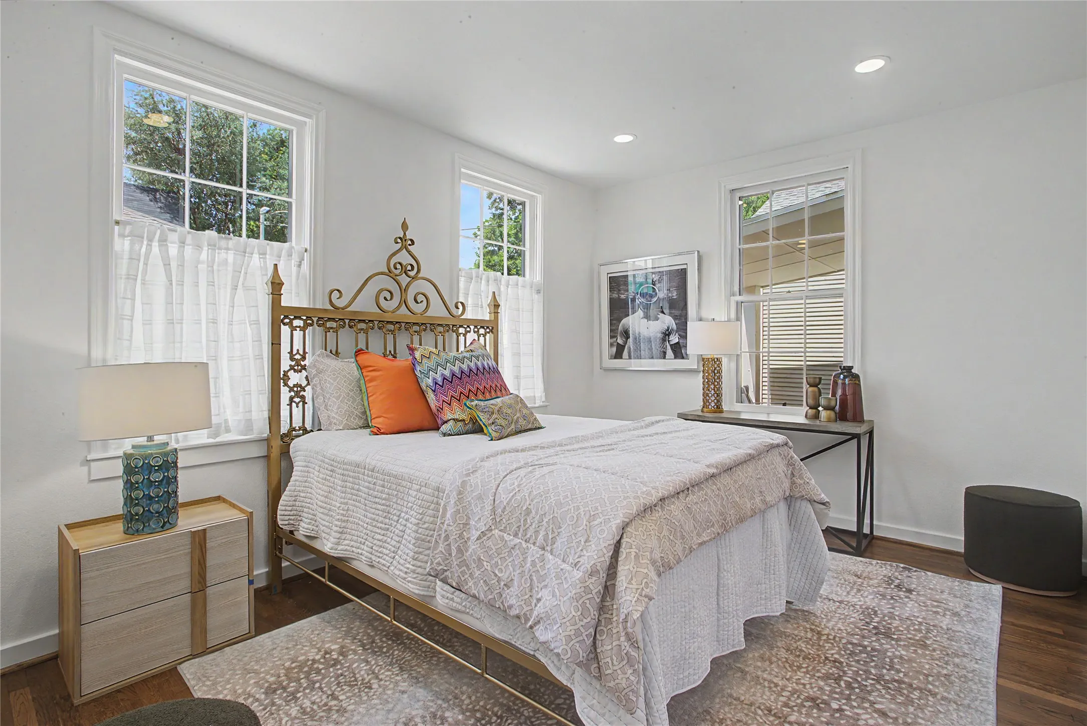 Single Family Residence For Sale in Tarrant County , 4705 El Campo Avenue, Fort Worth, Texas 76107, 2 Bedroom, 2 Bathroom, 2 Garage spaces, 1,686 Sqft, built in 1925, Price $670,000, mls#21313382, Real Estate Agent in Fort Worth, Homes For Sale in Tarrant county, Homes For Sale in Fort Worth, Realtor in Fort Worth Texas, Real Estate Brokerage Independent Realty Texas, Luminita Cordes Realtor