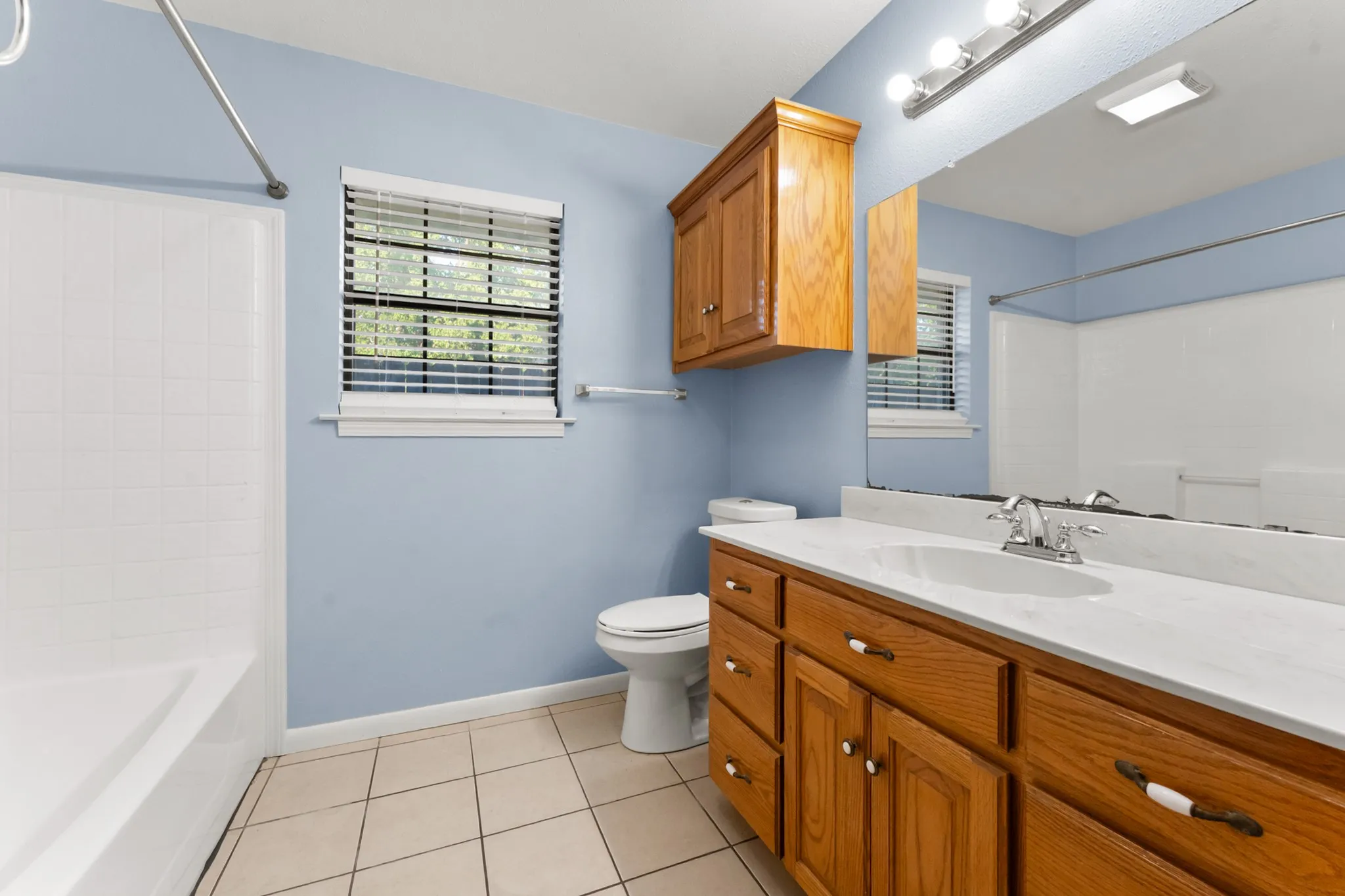 Single Family Residence For Sale in Ellis County , 311 E 9th Street, Ferris, Texas 75125, 3 Bedroom, 2 Bathroom, Garage spaces, 1,704 Sqft, built in 2002, mls#21314112, Real Estate Agent in Ferris, Homes For Sale in Ellis county, Homes For Sale in Ferris, Realtor in Ferris Texas, Real Estate Brokerage Independent Realty Texas, Luminita Cordes Realtor