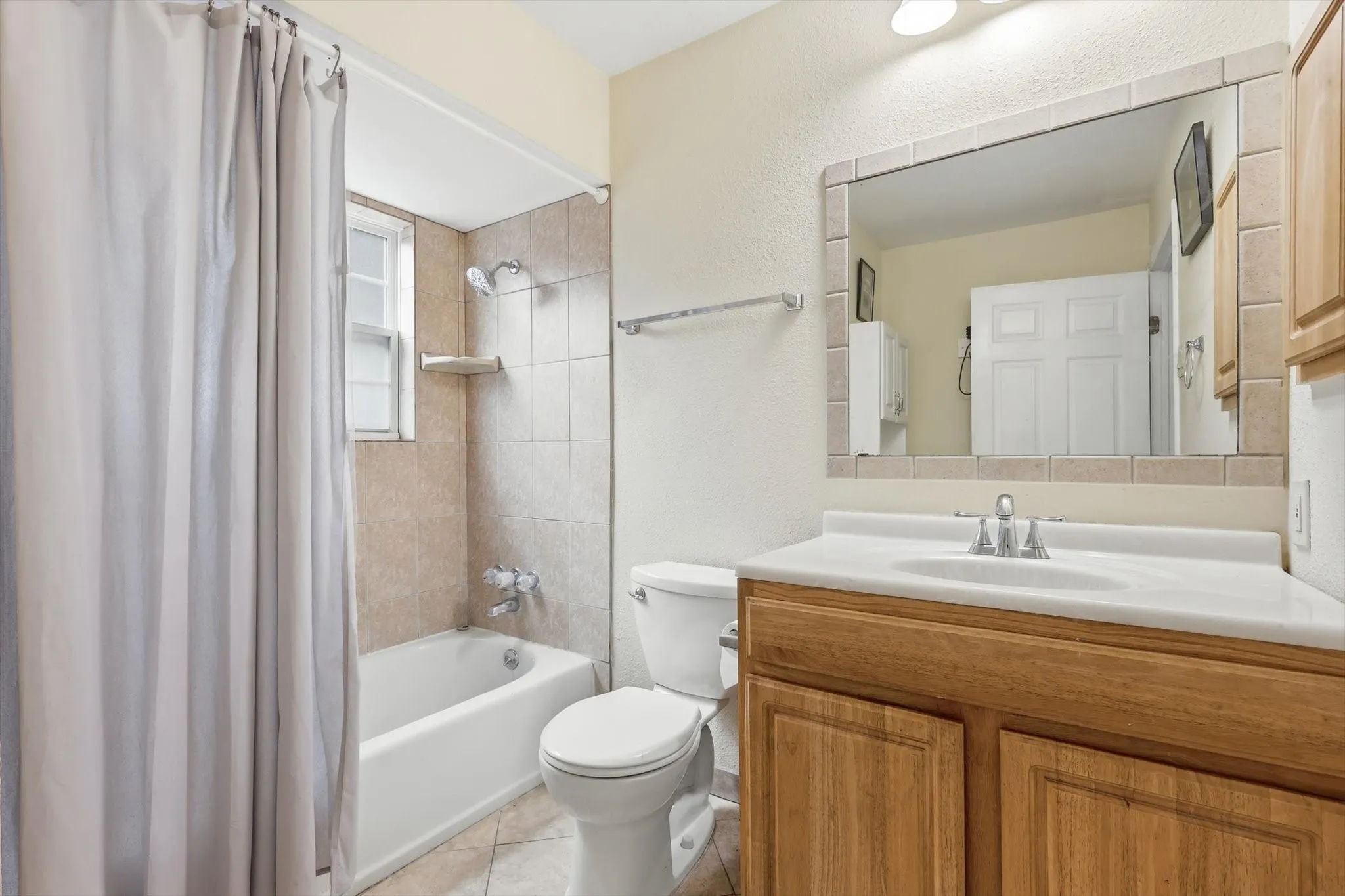 Single Family Residence For Sale in Dallas County , 4213 Bucknell Drive, Garland, Texas 75042, 4 Bedroom, 2 Bathroom, 2 Garage spaces, 2,056 Sqft, built in 1962, mls#21314505, Real Estate Agent in Garland, Homes For Sale in Dallas county, Homes For Sale in Garland, Realtor in Garland Texas, Real Estate Brokerage Independent Realty Texas, Luminita Cordes Realtor