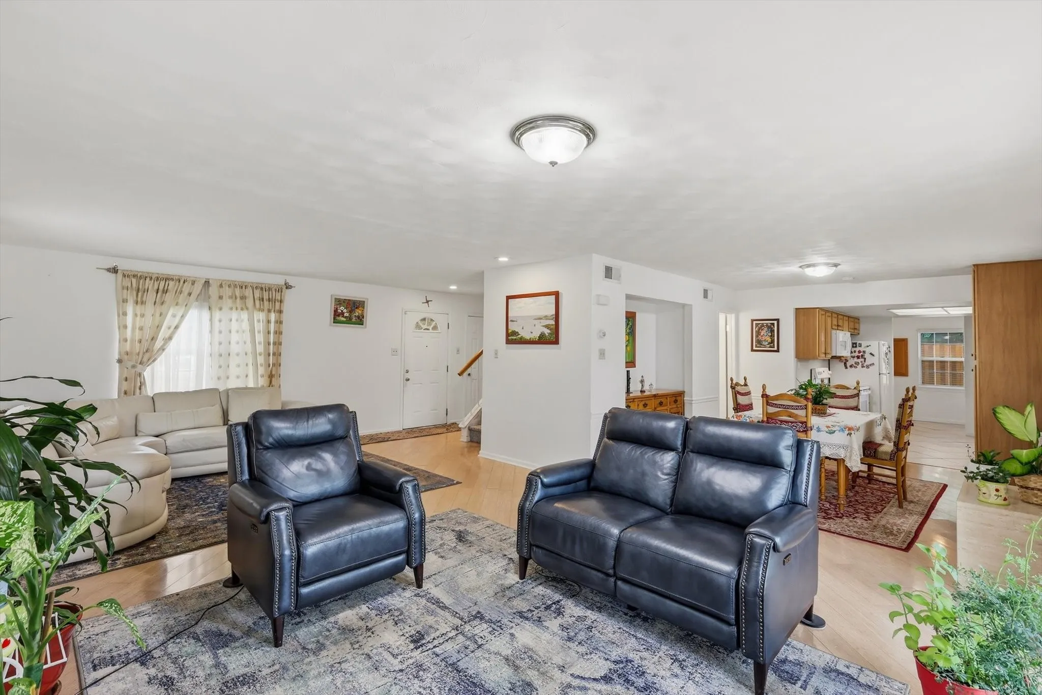 Single Family Residence For Sale in Dallas County , 4213 Bucknell Drive, Garland, Texas 75042, 4 Bedroom, 2 Bathroom, 2 Garage spaces, 2,056 Sqft, built in 1962, mls#21314505, Real Estate Agent in Garland, Homes For Sale in Dallas county, Homes For Sale in Garland, Realtor in Garland Texas, Real Estate Brokerage Independent Realty Texas, Luminita Cordes Realtor