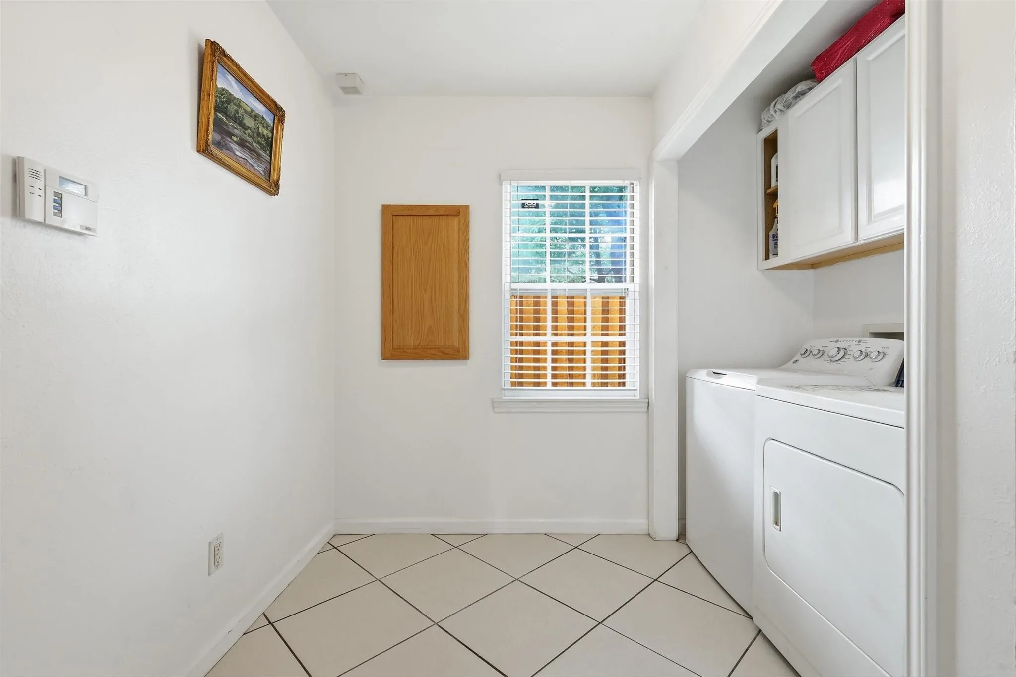 Single Family Residence For Sale in Dallas County , 4213 Bucknell Drive, Garland, Texas 75042, 4 Bedroom, 2 Bathroom, 2 Garage spaces, 2,056 Sqft, built in 1962, mls#21314505, Real Estate Agent in Garland, Homes For Sale in Dallas county, Homes For Sale in Garland, Realtor in Garland Texas, Real Estate Brokerage Independent Realty Texas, Luminita Cordes Realtor