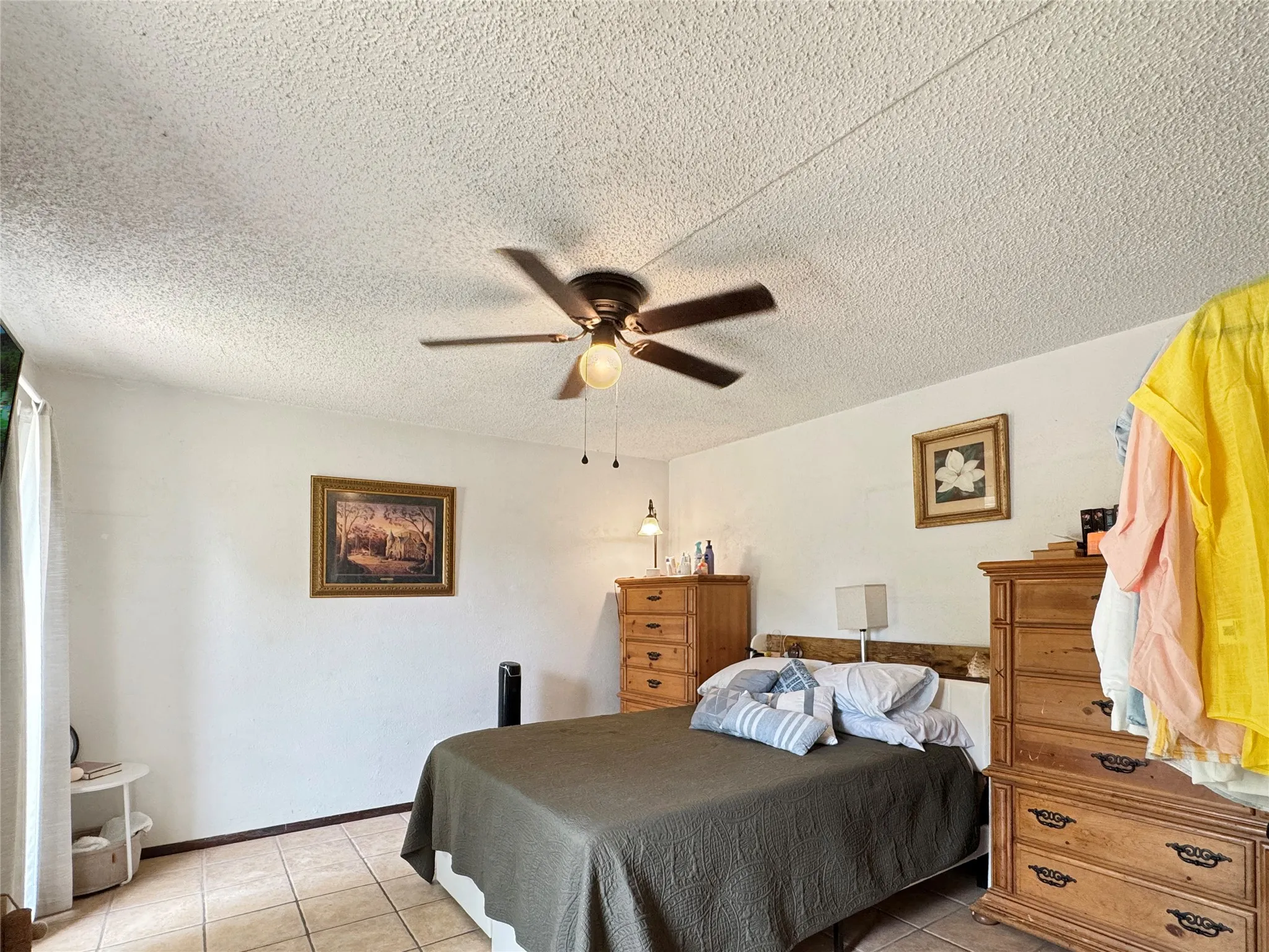 Single Family Residence For Sale in Tarrant County , 6217 Barcelona Drive, Arlington, Texas 76016, 5 Bedroom, 3 Bathroom, 2 Garage spaces, 2,352 Sqft, built in 1979, mls#21313699, Real Estate Agent in Arlington, Homes For Sale in Tarrant county, Homes For Sale in Arlington, Realtor in Arlington Texas, Real Estate Brokerage Independent Realty Texas, Luminita Cordes Realtor