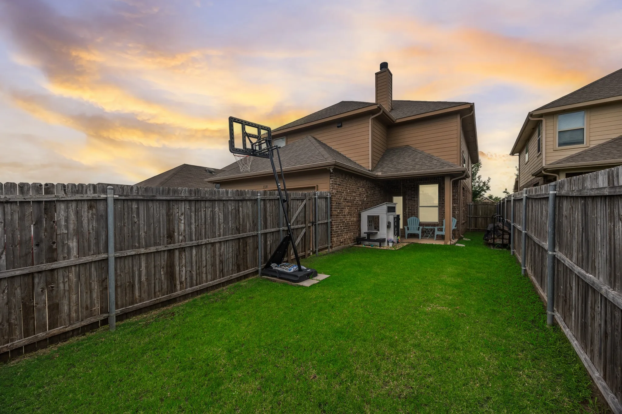 Single Family Residence For Sale in Hunt County , 1228 Land Oak Road, Royse City, Texas 75189, 4 Bedroom, 3 Bathroom, 2 Garage spaces, 2,077 Sqft, built in 2016, mls#21314502, Real Estate Agent in Royse City, Homes For Sale in Hunt county, Homes For Sale in Royse City, Realtor in Royse City Texas, Real Estate Brokerage Independent Realty Texas, Luminita Cordes Realtor