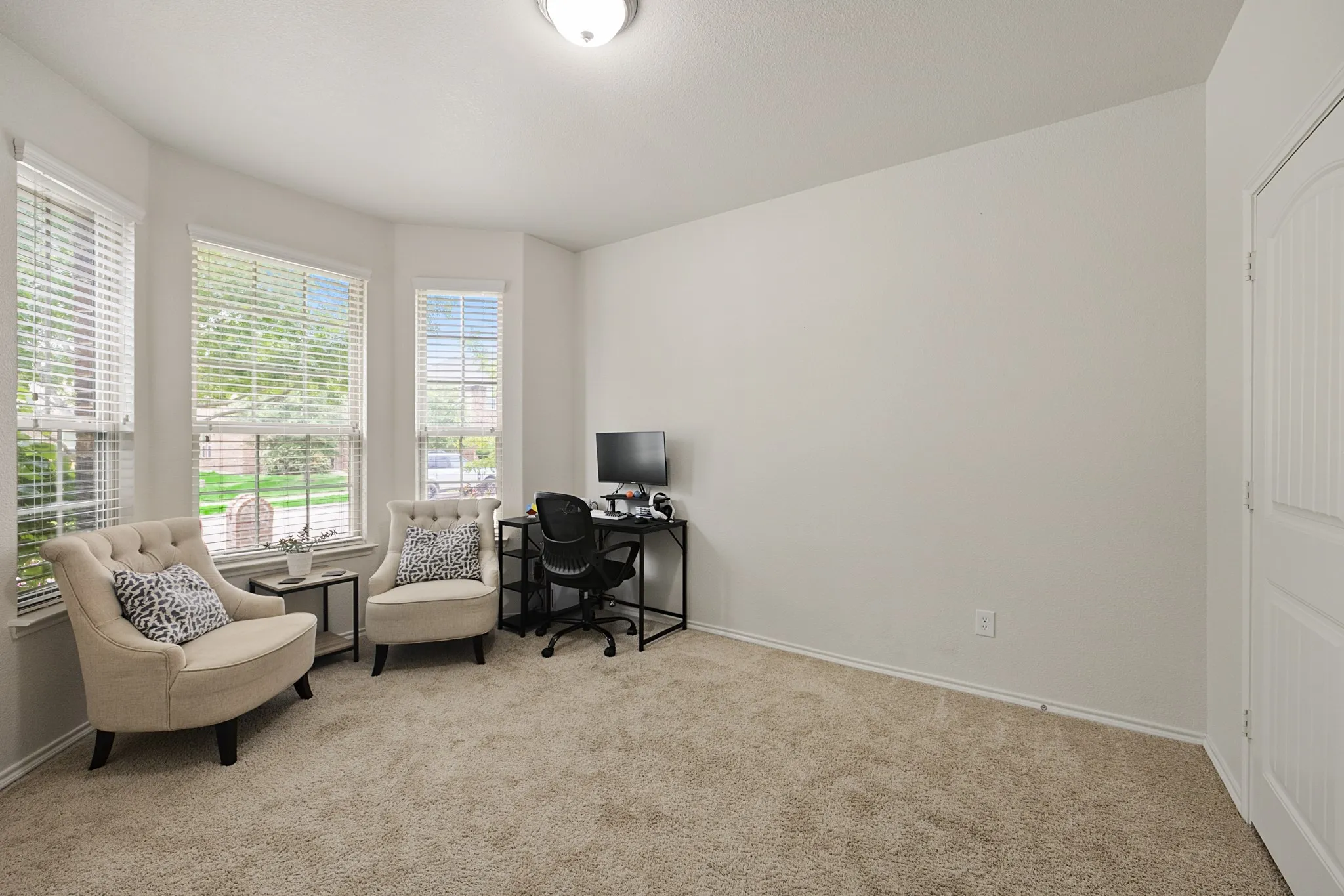 Single Family Residence For Sale in Hunt County , 1228 Land Oak Road, Royse City, Texas 75189, 4 Bedroom, 3 Bathroom, 2 Garage spaces, 2,077 Sqft, built in 2016, mls#21314502, Real Estate Agent in Royse City, Homes For Sale in Hunt county, Homes For Sale in Royse City, Realtor in Royse City Texas, Real Estate Brokerage Independent Realty Texas, Luminita Cordes Realtor