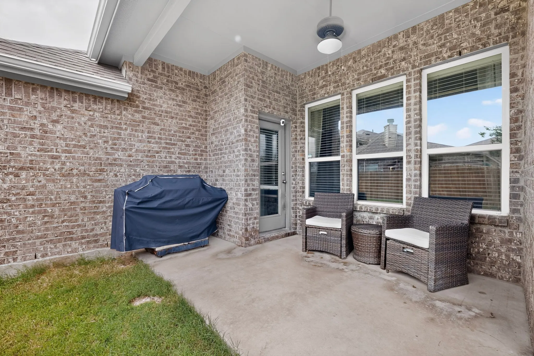 Single Family Residence For Sale in Rockwall County , 208 Baldwin Drive, Fate, Texas 75189, 3 Bedroom, 2 Bathroom, 2 Garage spaces, 1,856 Sqft, built in 2016, mls#21313424, Real Estate Agent in Fate, Homes For Sale in Rockwall county, Homes For Sale in Fate, Realtor in Fate Texas, Real Estate Brokerage Independent Realty Texas, Luminita Cordes Realtor