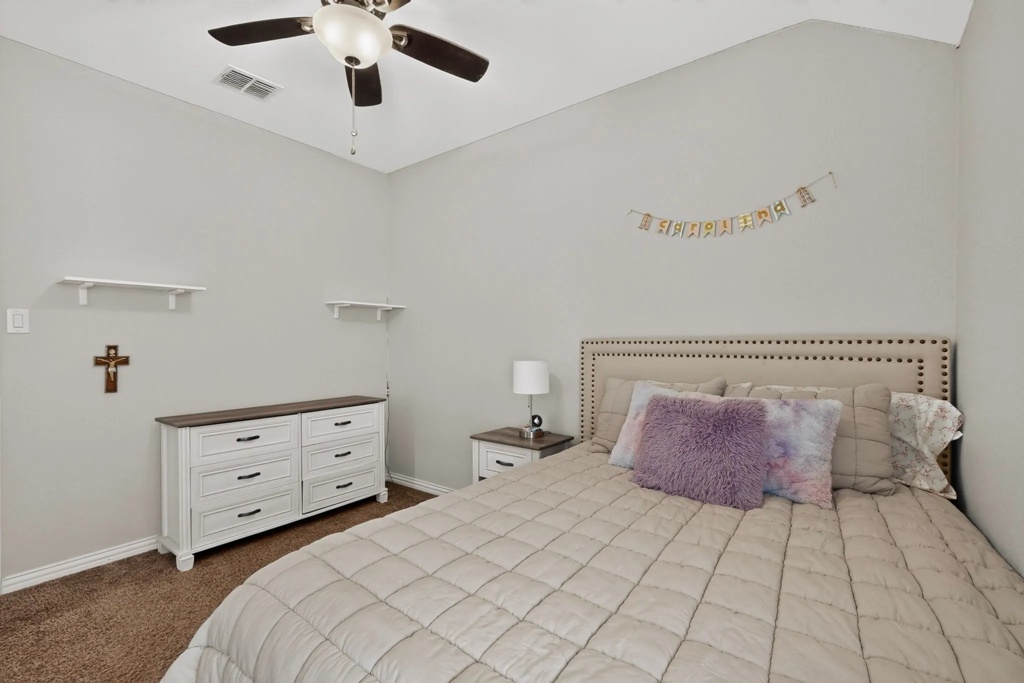 Single Family Residence For Sale in Rockwall County , 208 Baldwin Drive, Fate, Texas 75189, 3 Bedroom, 2 Bathroom, 2 Garage spaces, 1,856 Sqft, built in 2016, mls#21313424, Real Estate Agent in Fate, Homes For Sale in Rockwall county, Homes For Sale in Fate, Realtor in Fate Texas, Real Estate Brokerage Independent Realty Texas, Luminita Cordes Realtor