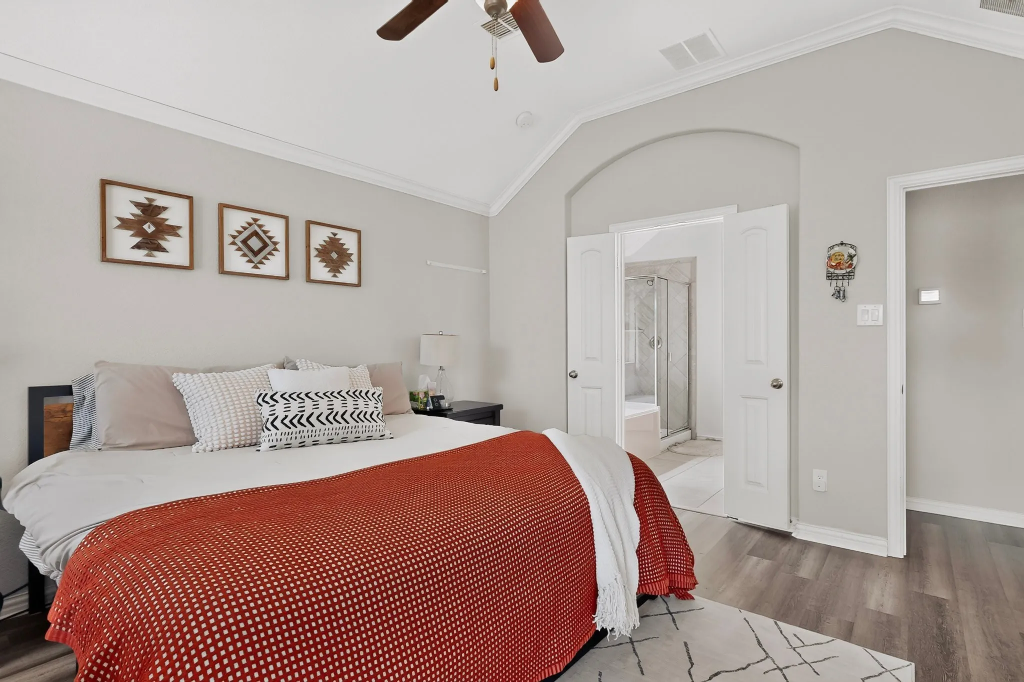 Single Family Residence For Sale in Rockwall County , 208 Baldwin Drive, Fate, Texas 75189, 3 Bedroom, 2 Bathroom, 2 Garage spaces, 1,856 Sqft, built in 2016, mls#21313424, Real Estate Agent in Fate, Homes For Sale in Rockwall county, Homes For Sale in Fate, Realtor in Fate Texas, Real Estate Brokerage Independent Realty Texas, Luminita Cordes Realtor