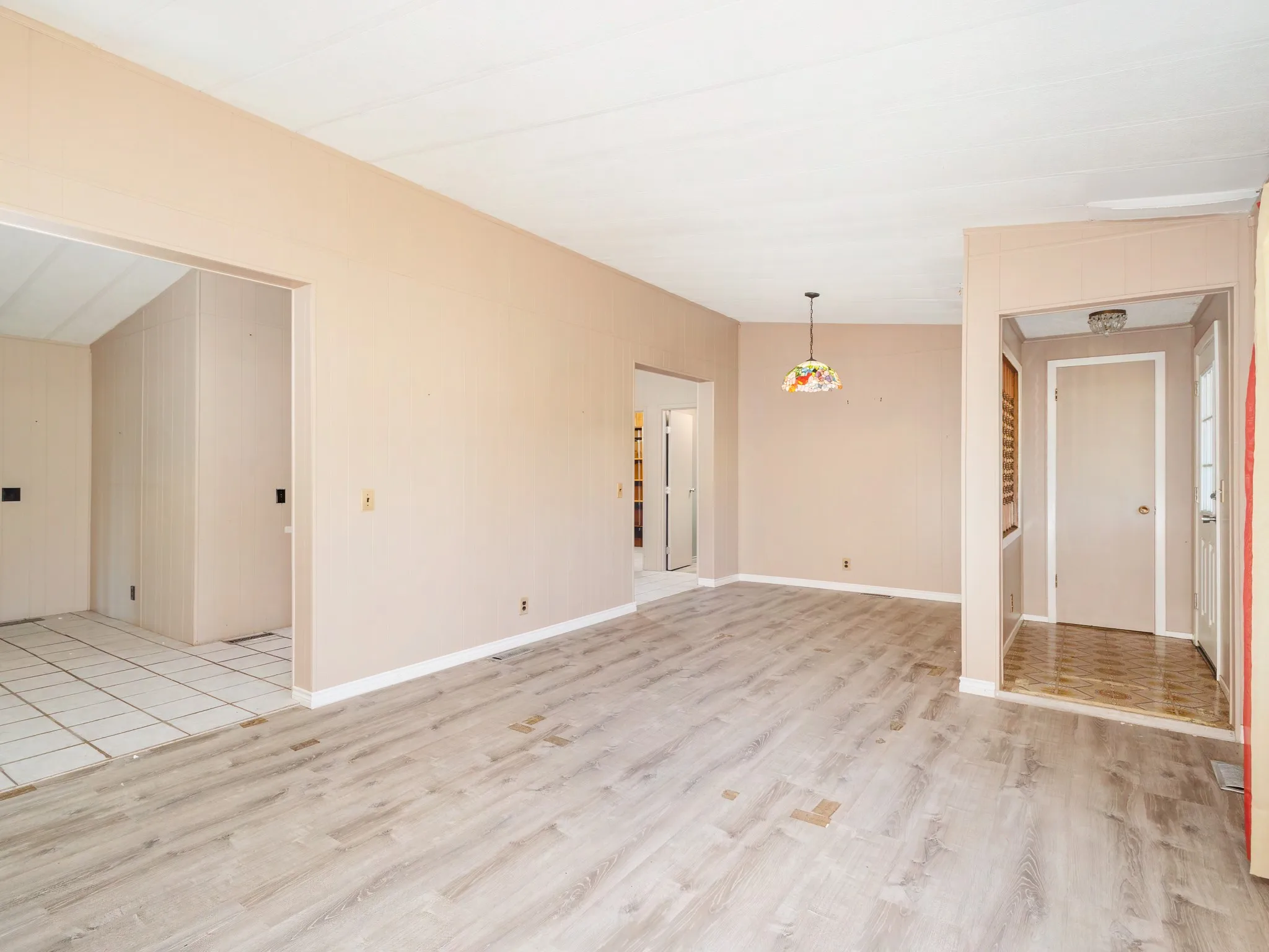Mobile Home For Sale in Brown County , 13601 Highway 377 S, Brookesmith, Texas 76827, 3 Bedrooms, 2 Bathrooms, Garage spaces, 2,400 Sqft, built in 0, Price $430,000, mls#21295754, Real Estate Agent in Brookesmith, Homes For Sale in Brown county, Homes For Sale in Brookesmith, Realtor in Brookesmith Texas, Real Estate Brokerage Independent Realty Texas, Luminita Cordes Realtor