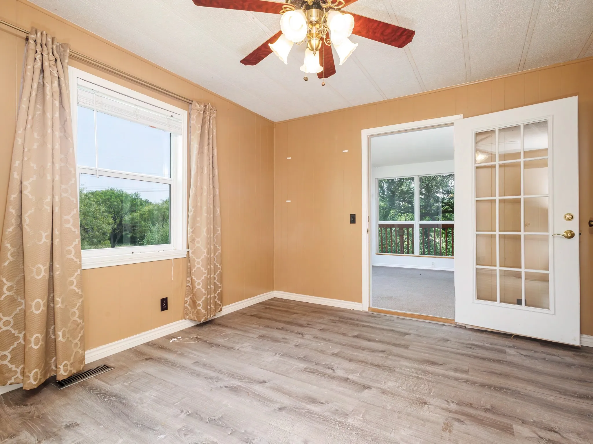 Mobile Home For Sale in Brown County , 13601 Highway 377 S, Brookesmith, Texas 76827, 3 Bedrooms, 2 Bathrooms, Garage spaces, 2,400 Sqft, built in 0, Price $430,000, mls#21295754, Real Estate Agent in Brookesmith, Homes For Sale in Brown county, Homes For Sale in Brookesmith, Realtor in Brookesmith Texas, Real Estate Brokerage Independent Realty Texas, Luminita Cordes Realtor