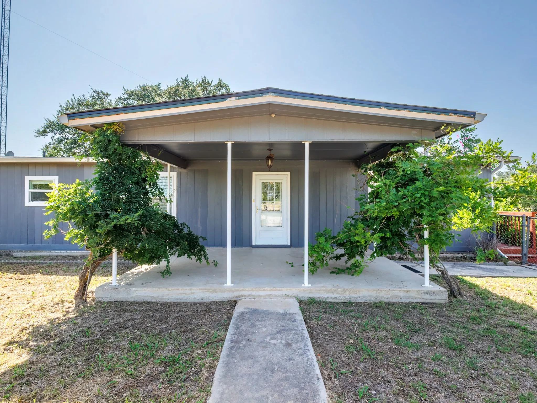 Mobile Home For Sale in Brown County , 13601 Highway 377 S, Brookesmith, Texas 76827, 3 Bedrooms, 2 Bathrooms, Garage spaces, 2,400 Sqft, built in 0, Price $430,000, mls#21295754, Real Estate Agent in Brookesmith, Homes For Sale in Brown county, Homes For Sale in Brookesmith, Realtor in Brookesmith Texas, Real Estate Brokerage Independent Realty Texas, Luminita Cordes Realtor