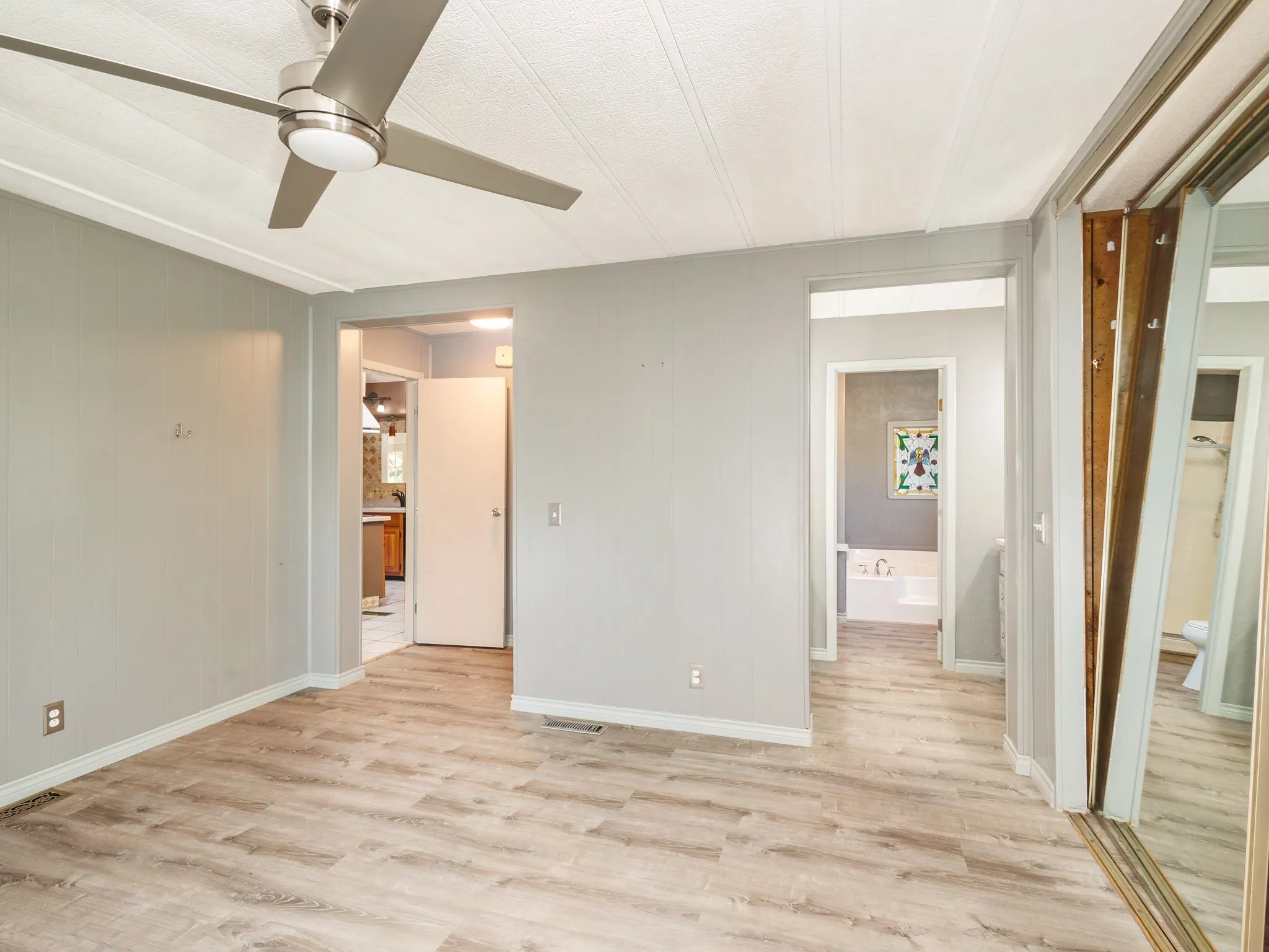 Mobile Home For Sale in Brown County , 13601 Highway 377 S, Brookesmith, Texas 76827, 3 Bedrooms, 2 Bathrooms, Garage spaces, 2,400 Sqft, built in 0, Price $430,000, mls#21295754, Real Estate Agent in Brookesmith, Homes For Sale in Brown county, Homes For Sale in Brookesmith, Realtor in Brookesmith Texas, Real Estate Brokerage Independent Realty Texas, Luminita Cordes Realtor