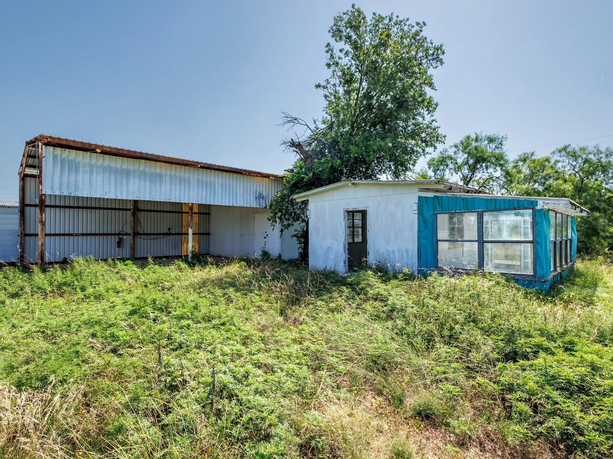 Mobile Home For Sale in Brown County , 13601 Highway 377 S, Brookesmith, Texas 76827, 3 Bedrooms, 2 Bathrooms, Garage spaces, 2,400 Sqft, built in 0, Price $430,000, mls#21295754, Real Estate Agent in Brookesmith, Homes For Sale in Brown county, Homes For Sale in Brookesmith, Realtor in Brookesmith Texas, Real Estate Brokerage Independent Realty Texas, Luminita Cordes Realtor