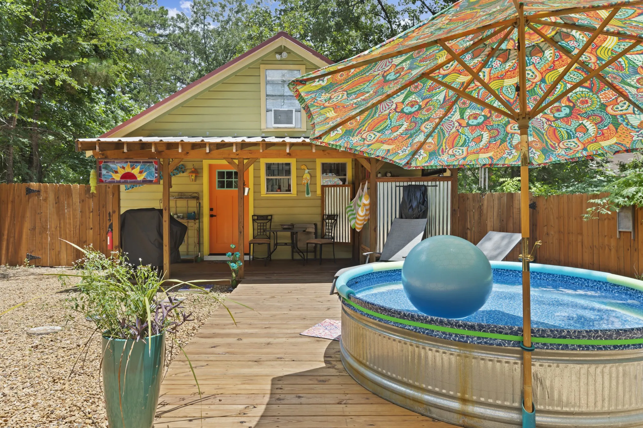 Single Family Residence For Sale in Wood County , 1443 County Road 3440, Hawkins, Texas 75765, 2 Bedroom, 3 Bathroom, 4 Garage spaces, 1,275 Sqft, built in 1975, mls#21314537, Real Estate Agent in Hawkins, Homes For Sale in Wood county, Homes For Sale in Hawkins, Realtor in Hawkins Texas, Real Estate Brokerage Independent Realty Texas, Luminita Cordes Realtor