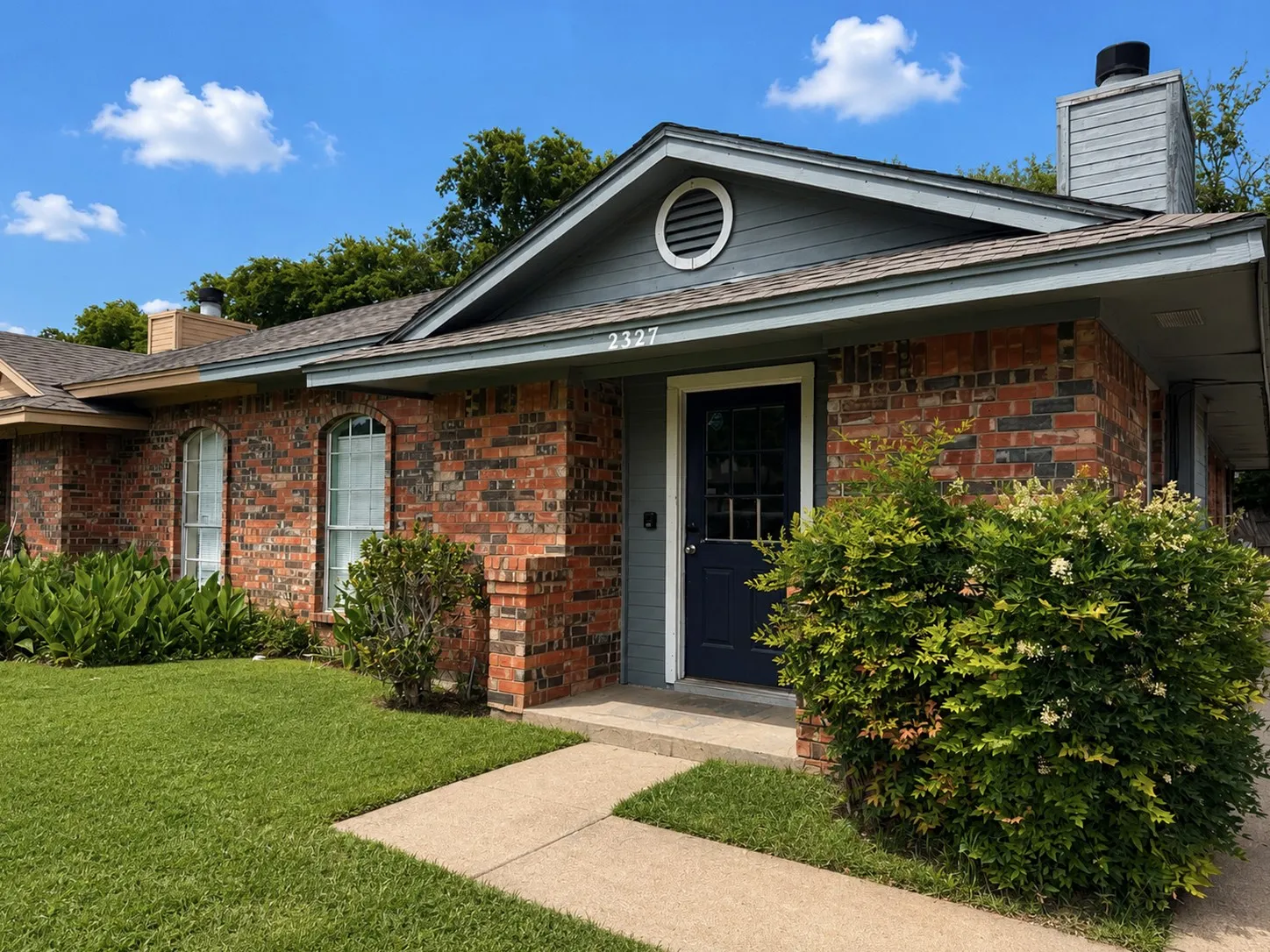 Single Family Residence For Sale in Tarrant County , 2327 Summer Place Drive, Arlington, Texas 76014, 2 Bedroom, 2 Bathroom, Garage spaces, 1,111 Sqft, built in 1985, mls#21307880, Real Estate Agent in Arlington, Homes For Sale in Tarrant county, Homes For Sale in Arlington, Realtor in Arlington Texas, Real Estate Brokerage Independent Realty Texas, Luminita Cordes Realtor