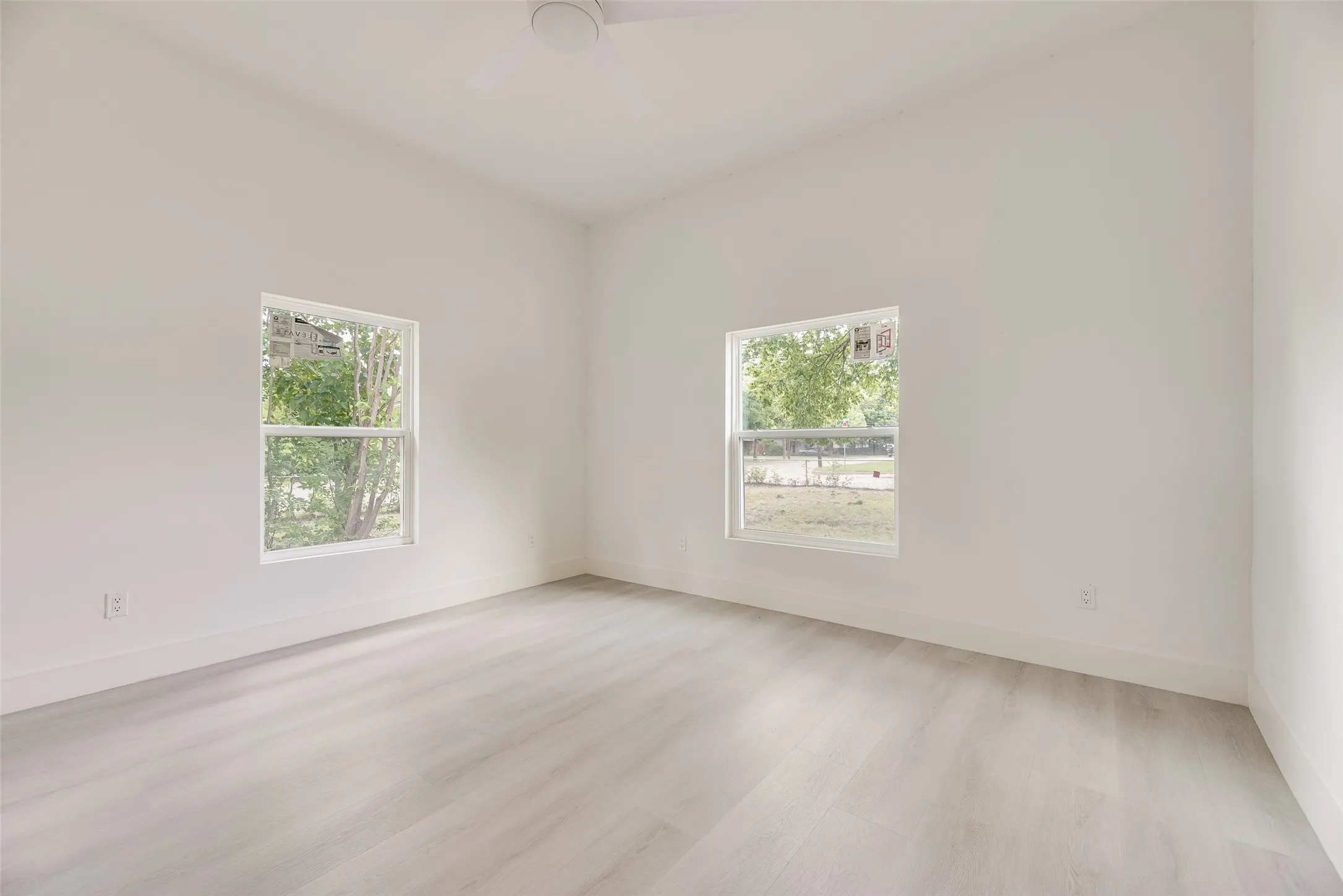 Single Family Residence For Sale in Dallas County , 302 Newsom Road, Mesquite, Texas 75149, 4 Bedroom, 2 Bathroom, Garage spaces, 1,919 Sqft, built in 1920, mls#21314220, Real Estate Agent in Mesquite, Homes For Sale in Dallas county, Homes For Sale in Mesquite, Realtor in Mesquite Texas, Real Estate Brokerage Independent Realty Texas, Luminita Cordes Realtor