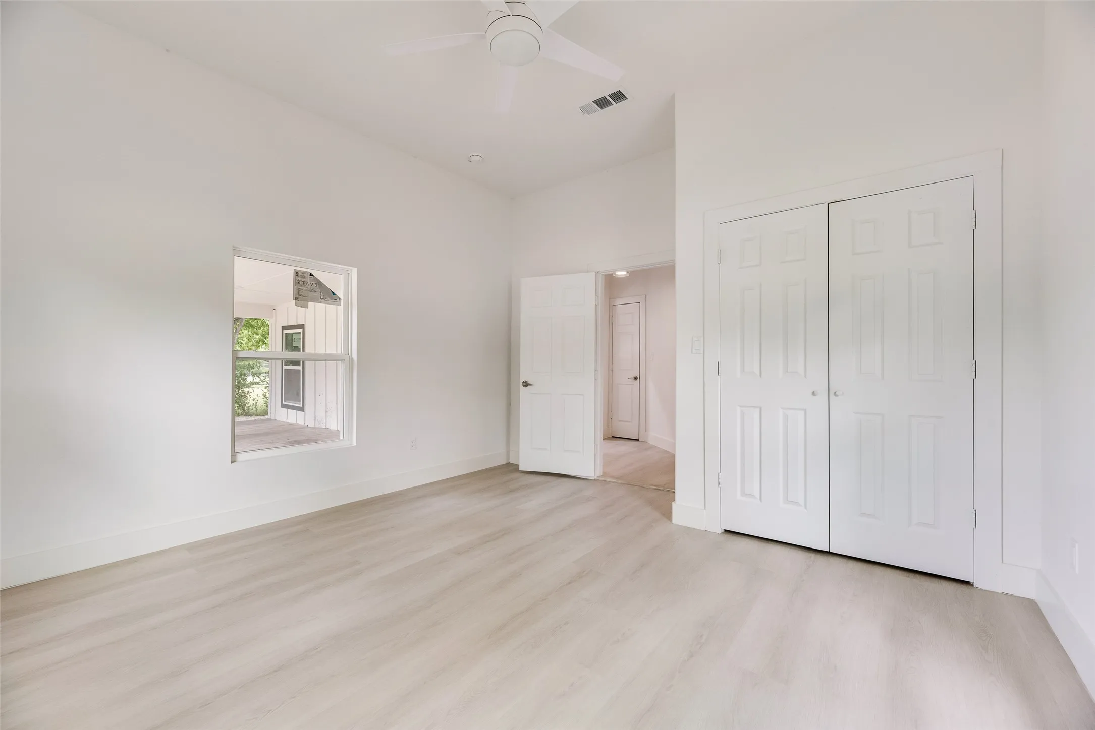 Single Family Residence For Sale in Dallas County , 302 Newsom Road, Mesquite, Texas 75149, 4 Bedroom, 2 Bathroom, Garage spaces, 1,919 Sqft, built in 1920, mls#21314220, Real Estate Agent in Mesquite, Homes For Sale in Dallas county, Homes For Sale in Mesquite, Realtor in Mesquite Texas, Real Estate Brokerage Independent Realty Texas, Luminita Cordes Realtor