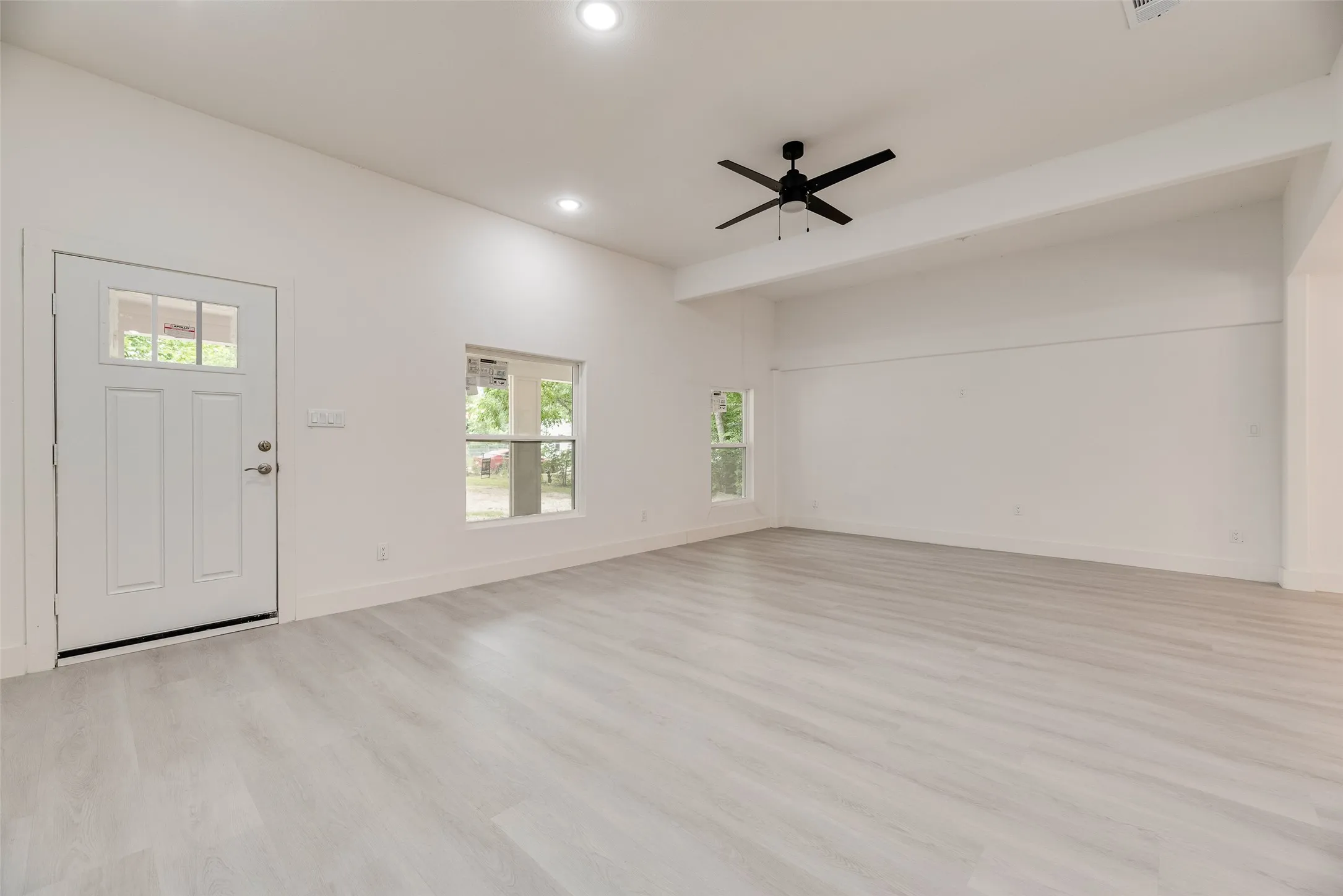 Single Family Residence For Sale in Dallas County , 302 Newsom Road, Mesquite, Texas 75149, 4 Bedroom, 2 Bathroom, Garage spaces, 1,919 Sqft, built in 1920, mls#21314220, Real Estate Agent in Mesquite, Homes For Sale in Dallas county, Homes For Sale in Mesquite, Realtor in Mesquite Texas, Real Estate Brokerage Independent Realty Texas, Luminita Cordes Realtor