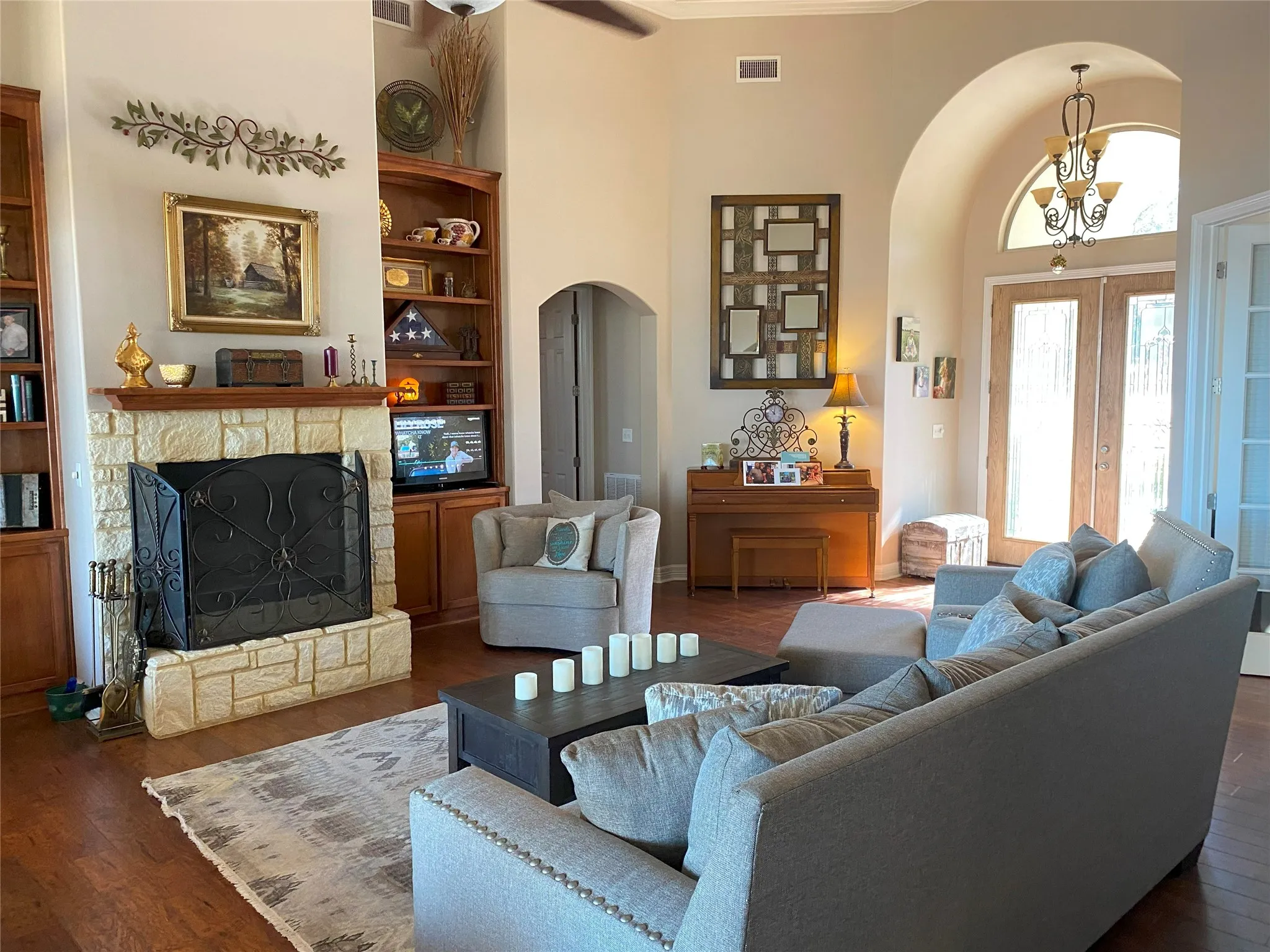 Single Family Residence For Sale in Limestone County , 405 Lcr 737, Thornton, Texas 76687, 3 Bedroom, 4 Bathroom, 2 Garage spaces, 3,237 Sqft, built in 2009, mls#21313571, Real Estate Agent in Thornton, Homes For Sale in Limestone county, Homes For Sale in Thornton, Realtor in Thornton Texas, Real Estate Brokerage Independent Realty Texas, Luminita Cordes Realtor