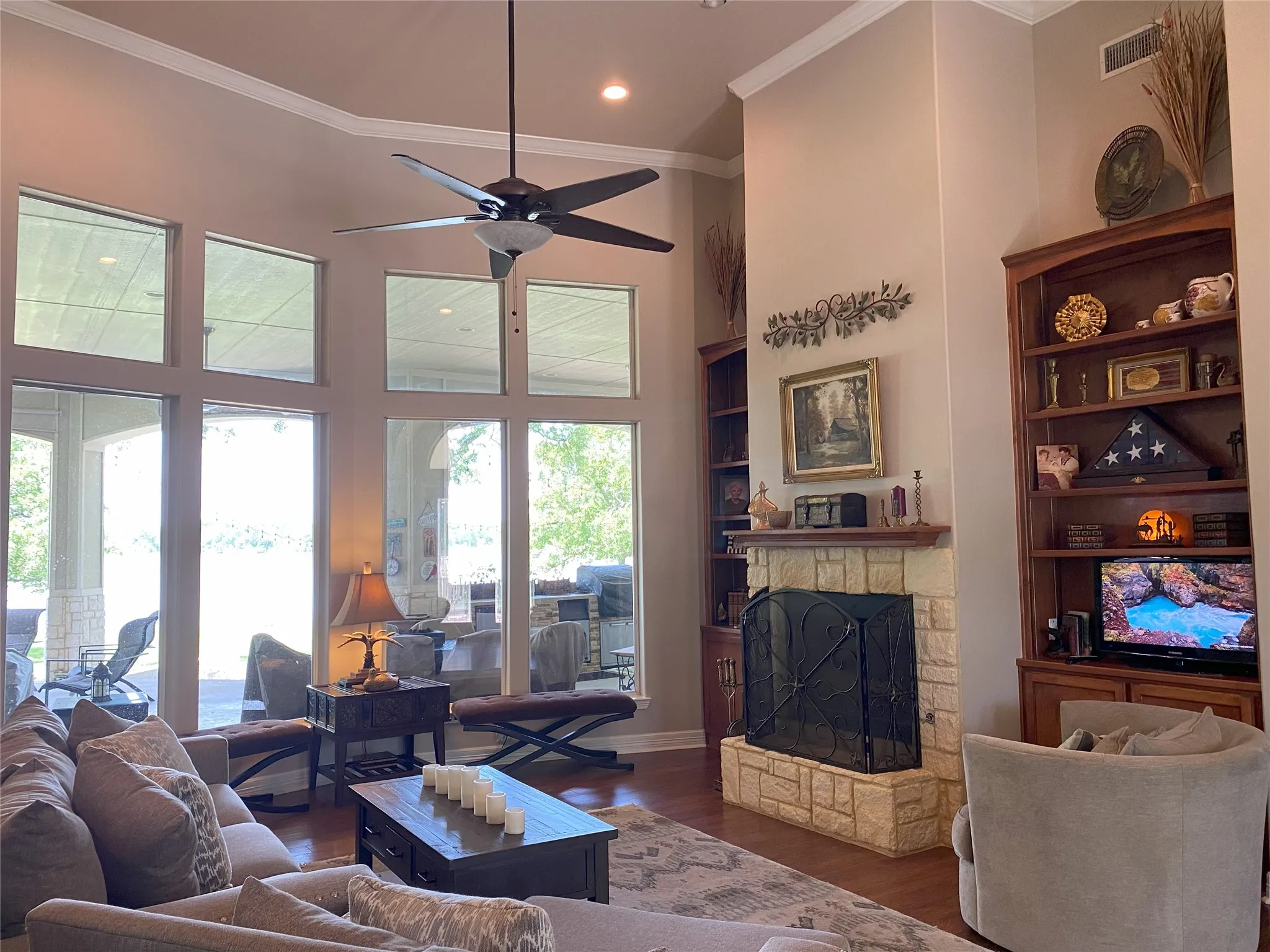 Single Family Residence For Sale in Limestone County , 405 Lcr 737, Thornton, Texas 76687, 3 Bedroom, 4 Bathroom, 2 Garage spaces, 3,237 Sqft, built in 2009, mls#21313571, Real Estate Agent in Thornton, Homes For Sale in Limestone county, Homes For Sale in Thornton, Realtor in Thornton Texas, Real Estate Brokerage Independent Realty Texas, Luminita Cordes Realtor