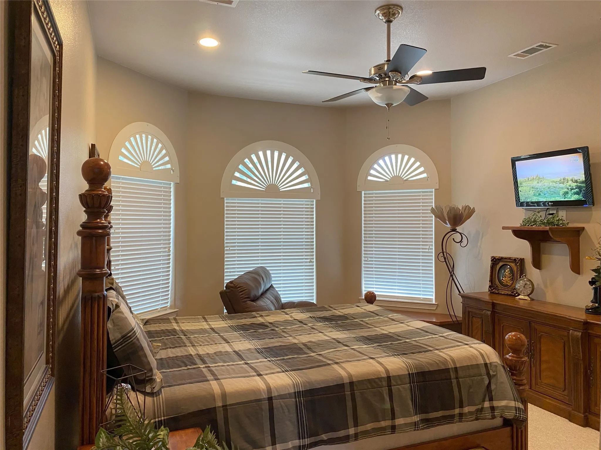 Single Family Residence For Sale in Limestone County , 405 Lcr 737, Thornton, Texas 76687, 3 Bedroom, 4 Bathroom, 2 Garage spaces, 3,237 Sqft, built in 2009, mls#21313571, Real Estate Agent in Thornton, Homes For Sale in Limestone county, Homes For Sale in Thornton, Realtor in Thornton Texas, Real Estate Brokerage Independent Realty Texas, Luminita Cordes Realtor