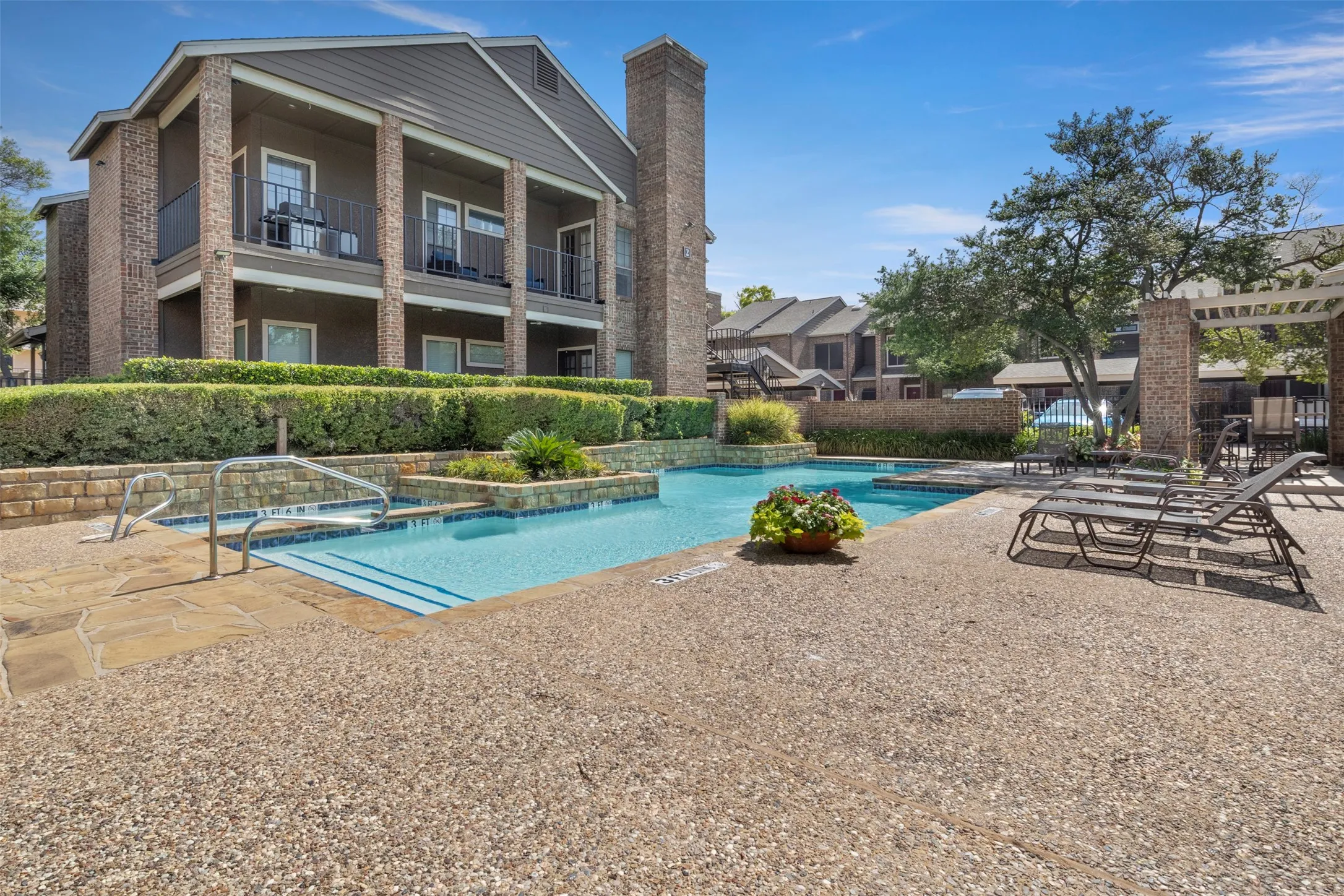 Condominium For Sale in Collin County , 5859 Frankford Road 1101, Dallas, Texas 75252, 2 Bedroom, 2 Bathroom, Garage spaces, 1,124 Sqft, built in 1985, mls#21296422, Real Estate Agent in Dallas, Homes For Sale in Collin county, Homes For Sale in Dallas, Realtor in Dallas Texas, Real Estate Brokerage Independent Realty Texas, Luminita Cordes Realtor