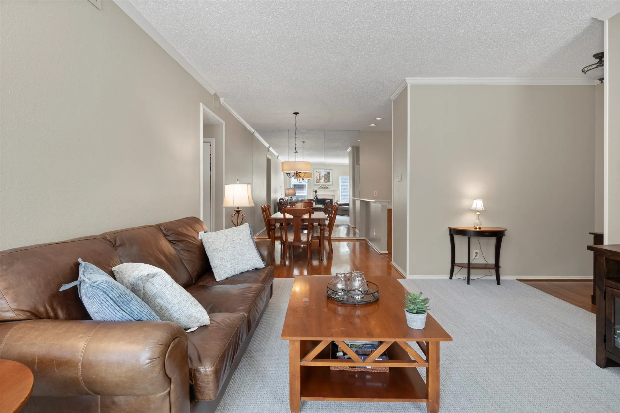 Condominium For Sale in Collin County , 5859 Frankford Road 1101, Dallas, Texas 75252, 2 Bedroom, 2 Bathroom, Garage spaces, 1,124 Sqft, built in 1985, mls#21296422, Real Estate Agent in Dallas, Homes For Sale in Collin county, Homes For Sale in Dallas, Realtor in Dallas Texas, Real Estate Brokerage Independent Realty Texas, Luminita Cordes Realtor