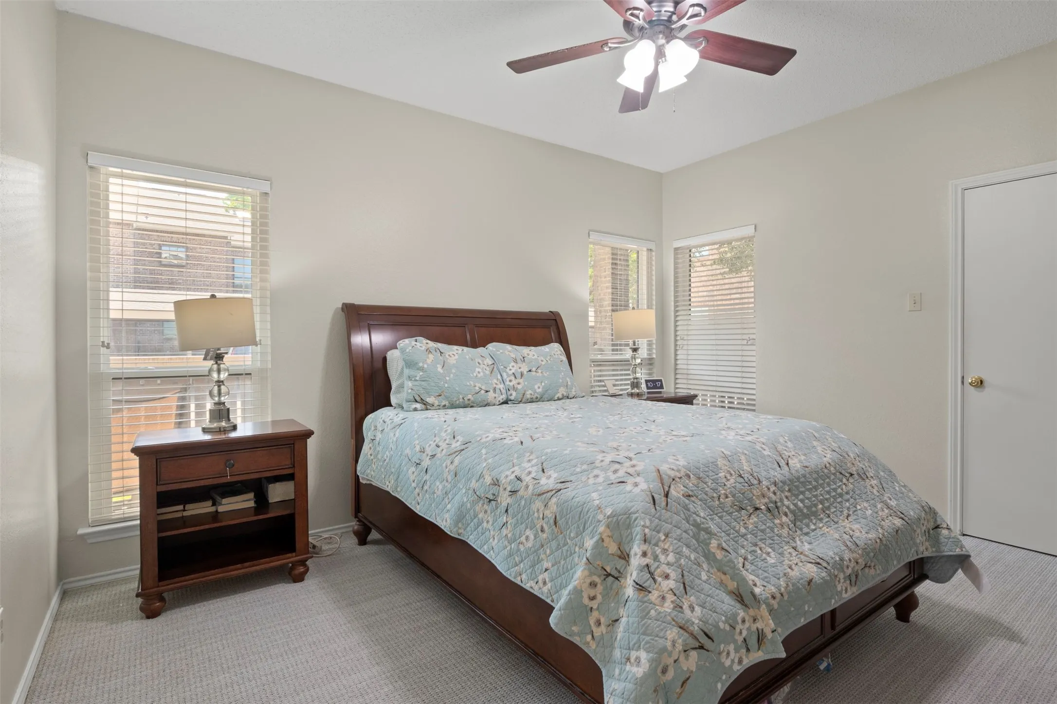 Condominium For Sale in Collin County , 5859 Frankford Road 1101, Dallas, Texas 75252, 2 Bedroom, 2 Bathroom, Garage spaces, 1,124 Sqft, built in 1985, mls#21296422, Real Estate Agent in Dallas, Homes For Sale in Collin county, Homes For Sale in Dallas, Realtor in Dallas Texas, Real Estate Brokerage Independent Realty Texas, Luminita Cordes Realtor