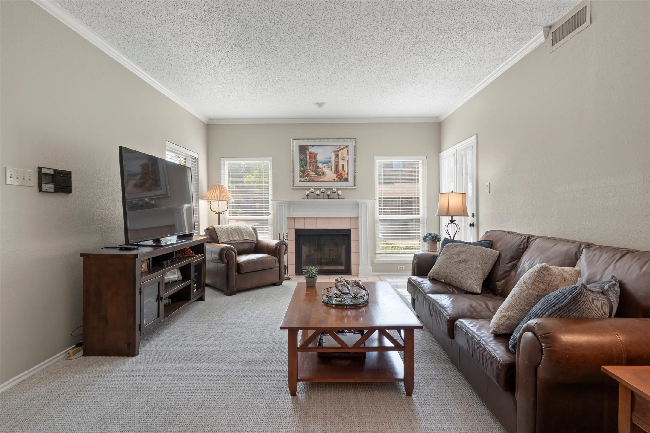 Condominium For Sale in Collin County , 5859 Frankford Road 1101, Dallas, Texas 75252, 2 Bedroom, 2 Bathroom, Garage spaces, 1,124 Sqft, built in 1985, mls#21296422, Real Estate Agent in Dallas, Homes For Sale in Collin county, Homes For Sale in Dallas, Realtor in Dallas Texas, Real Estate Brokerage Independent Realty Texas, Luminita Cordes Realtor
